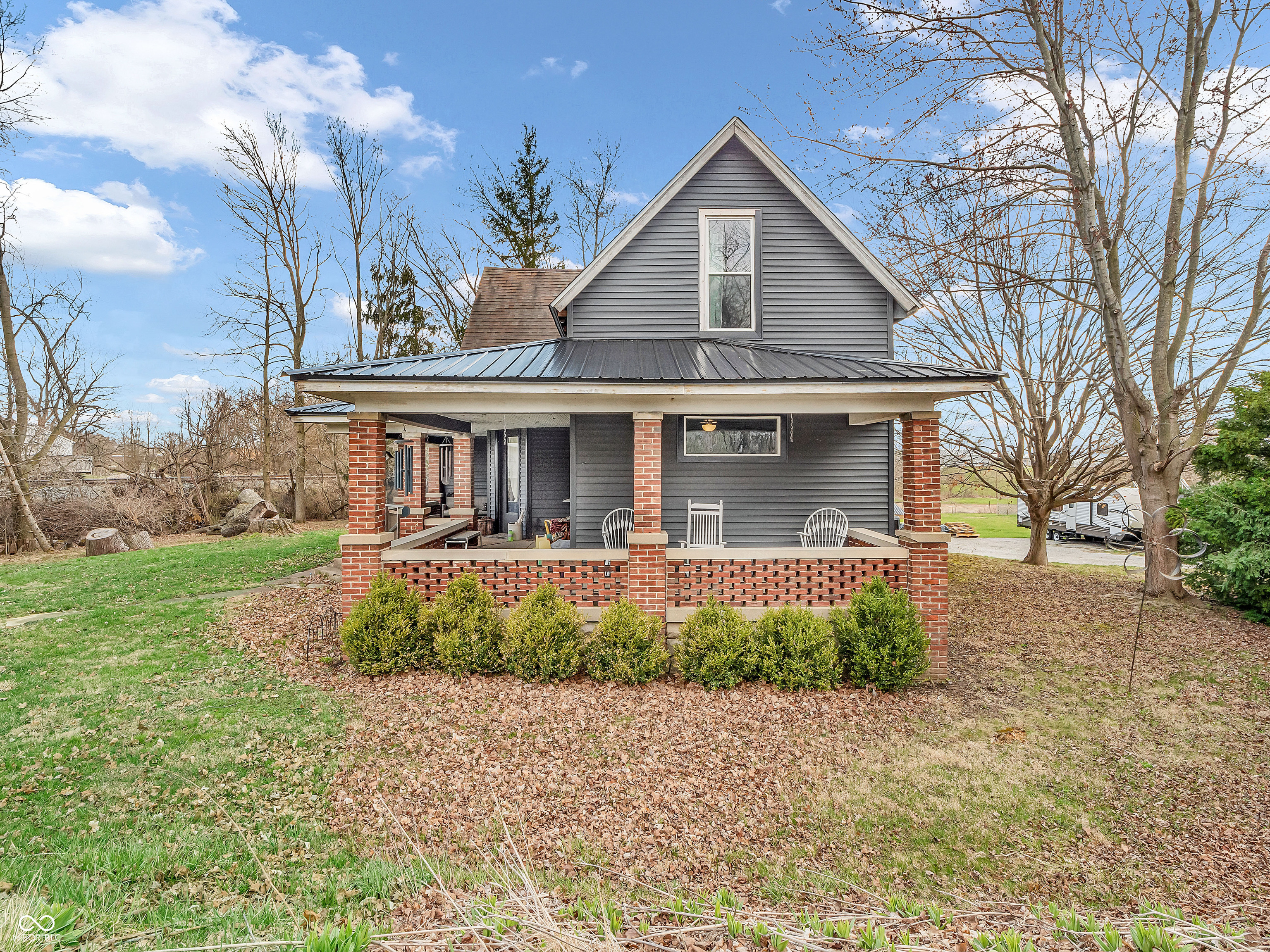 7 W Forest Home Street