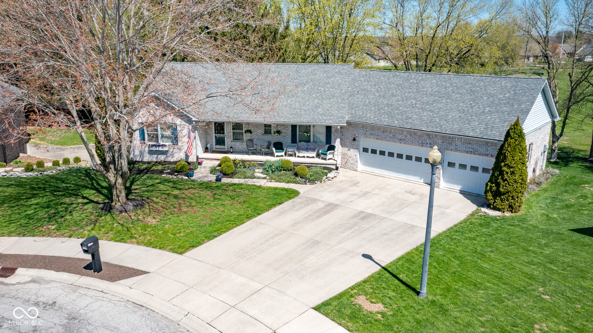 941 Deer Field Court