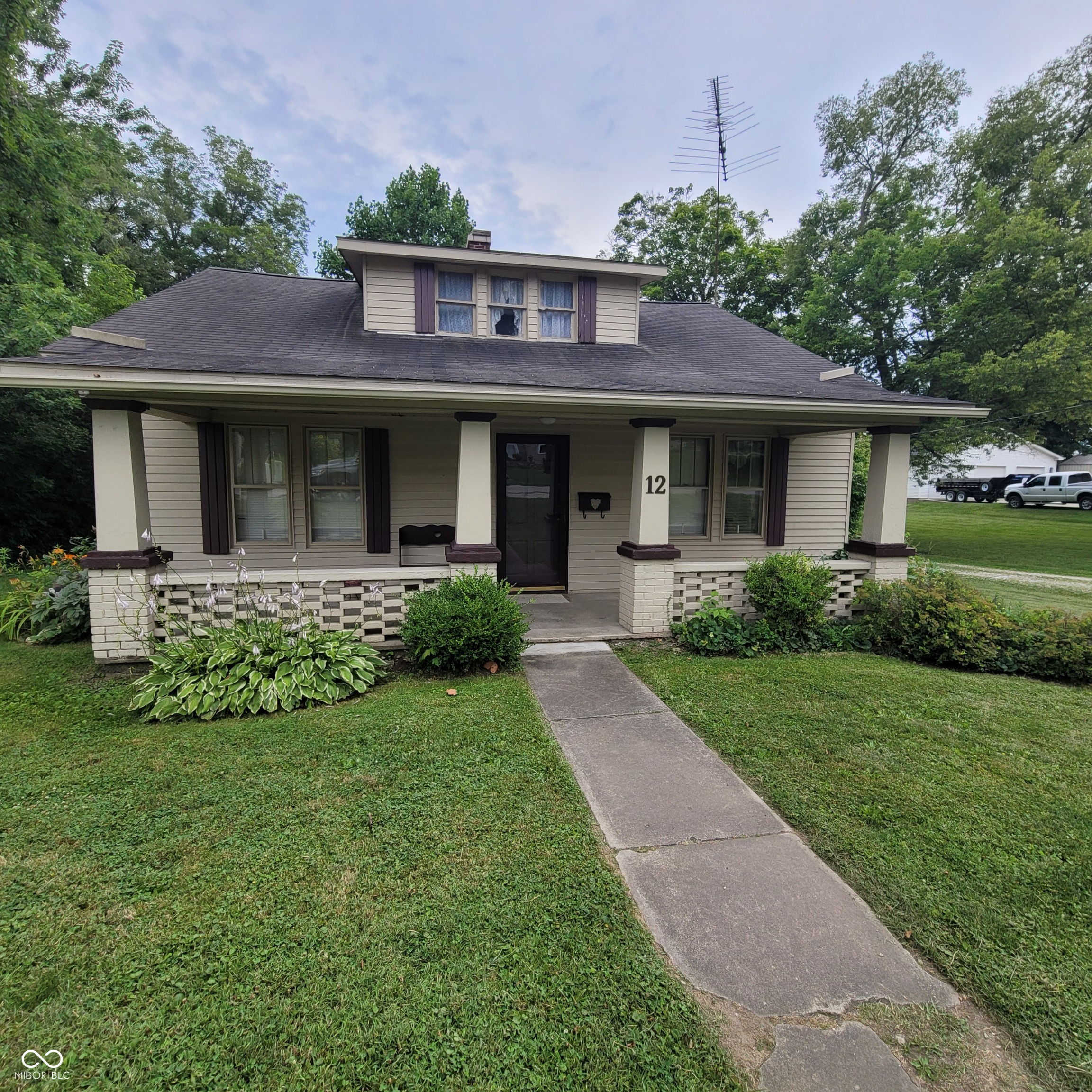 12 Sunset Drive