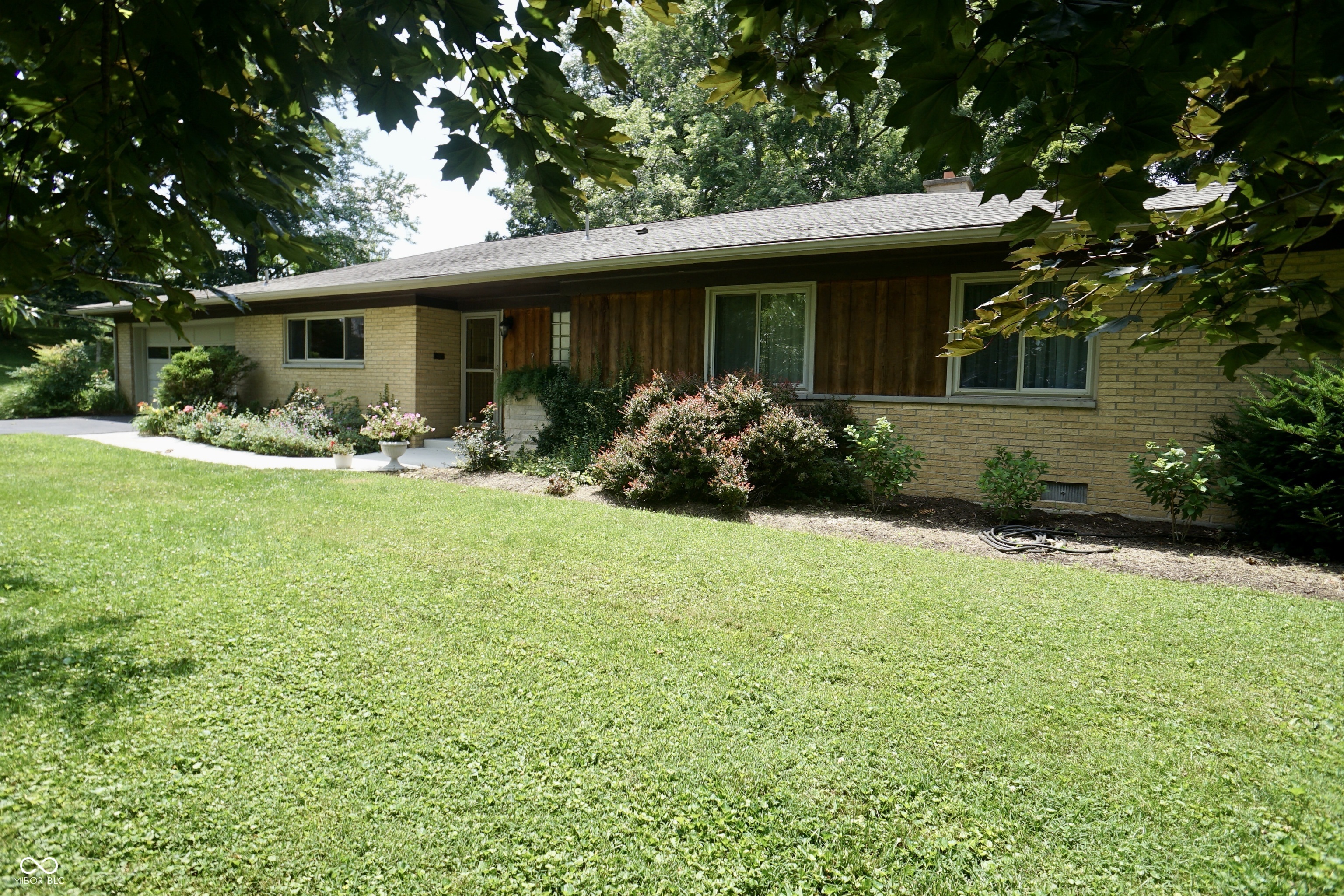 111 S 2nd Street