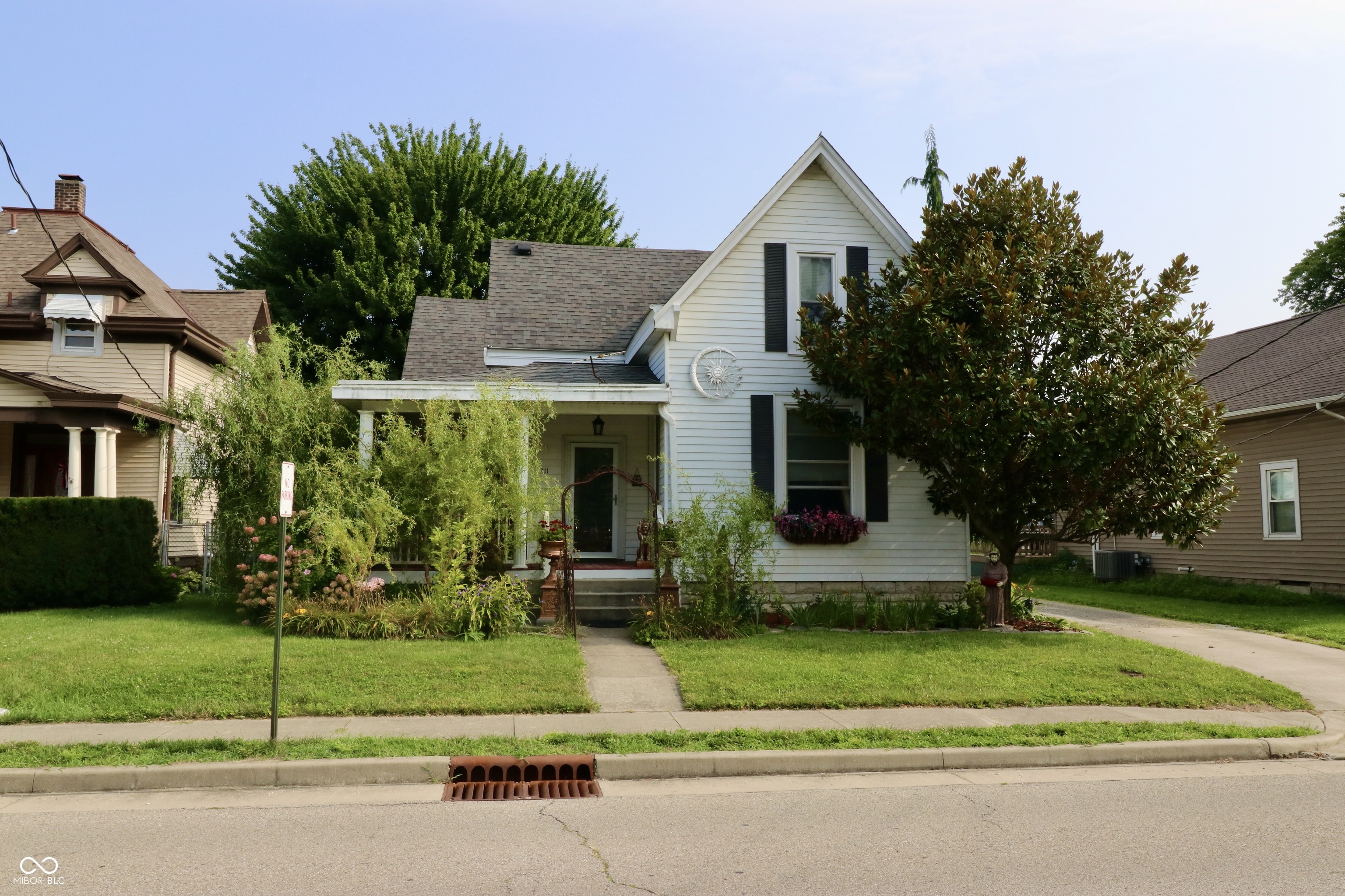 211 Eastern Avenue
