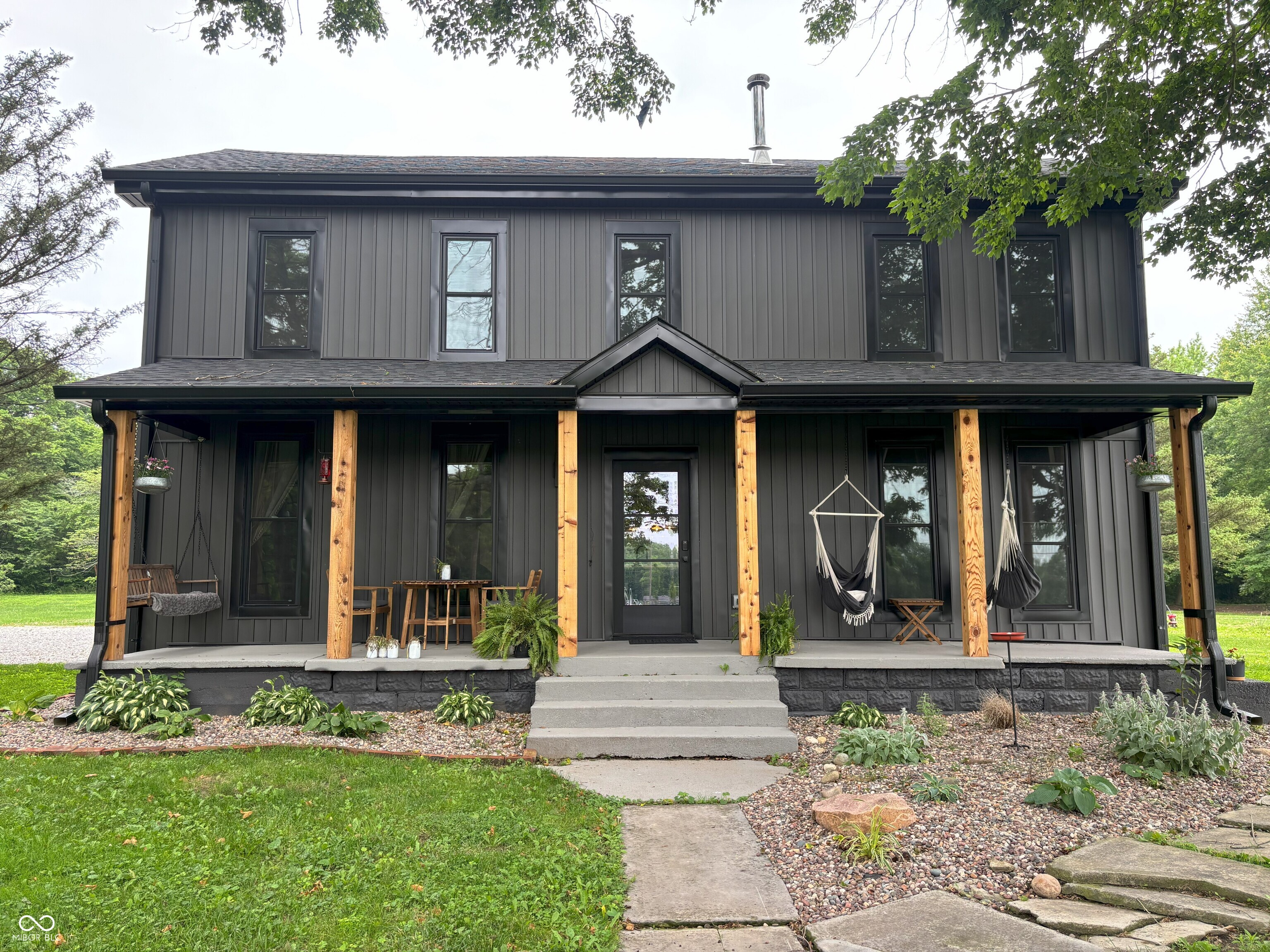 302 E Log Street