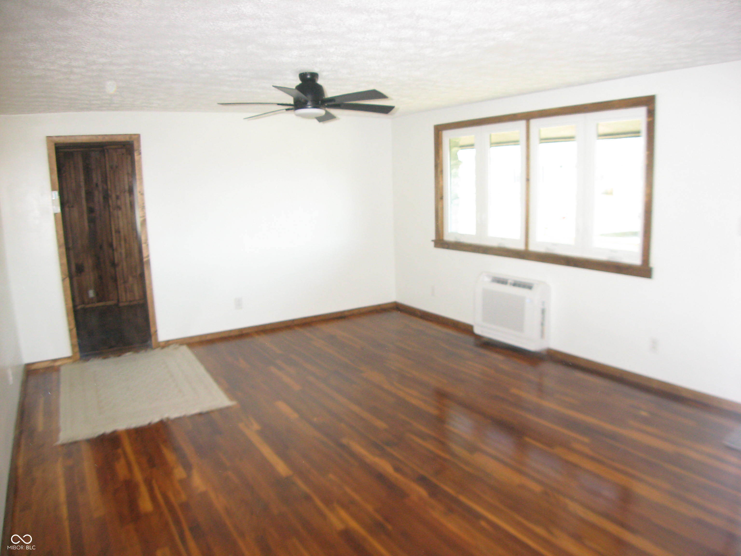 6866 Parks Drive