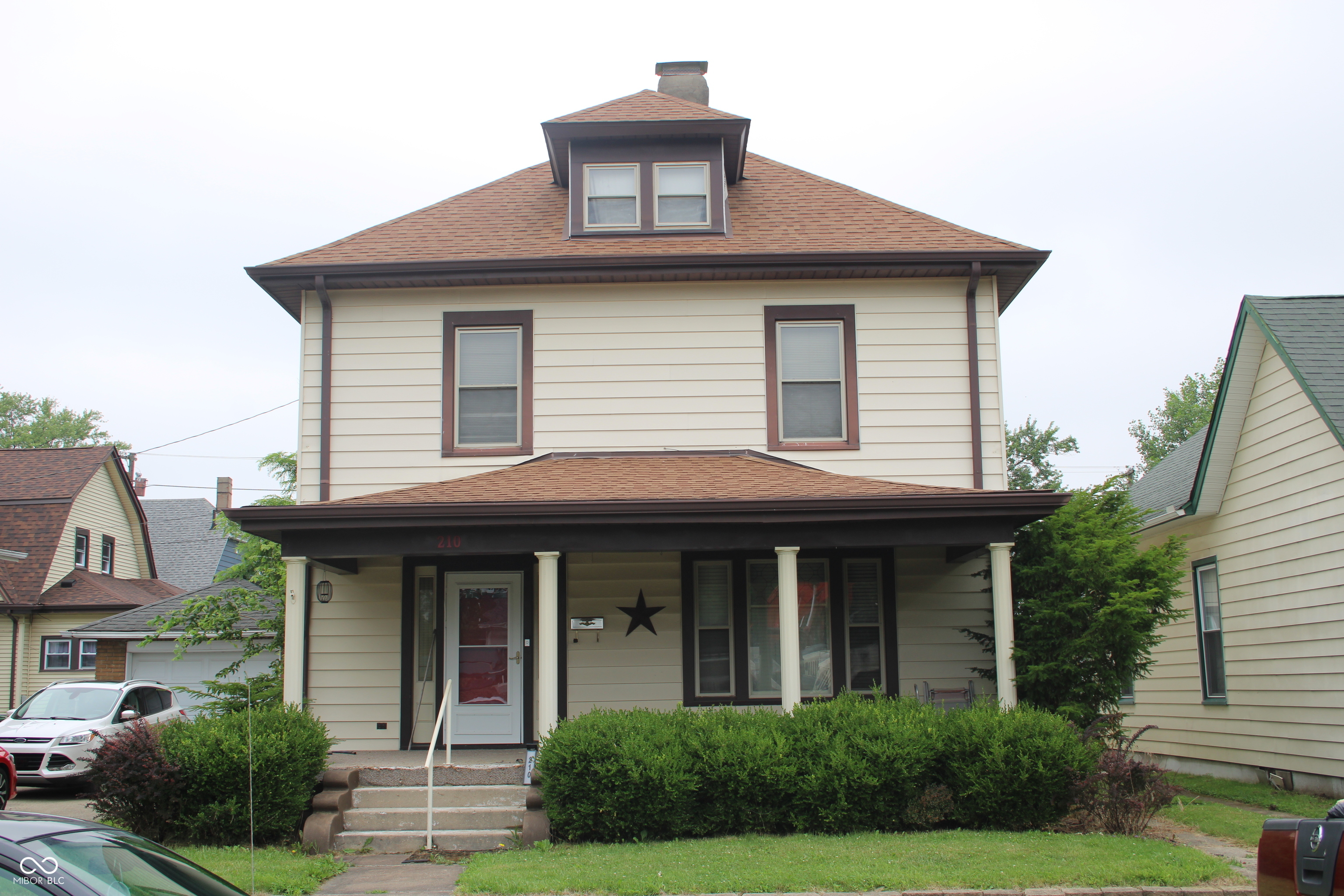 210 E 7th Street