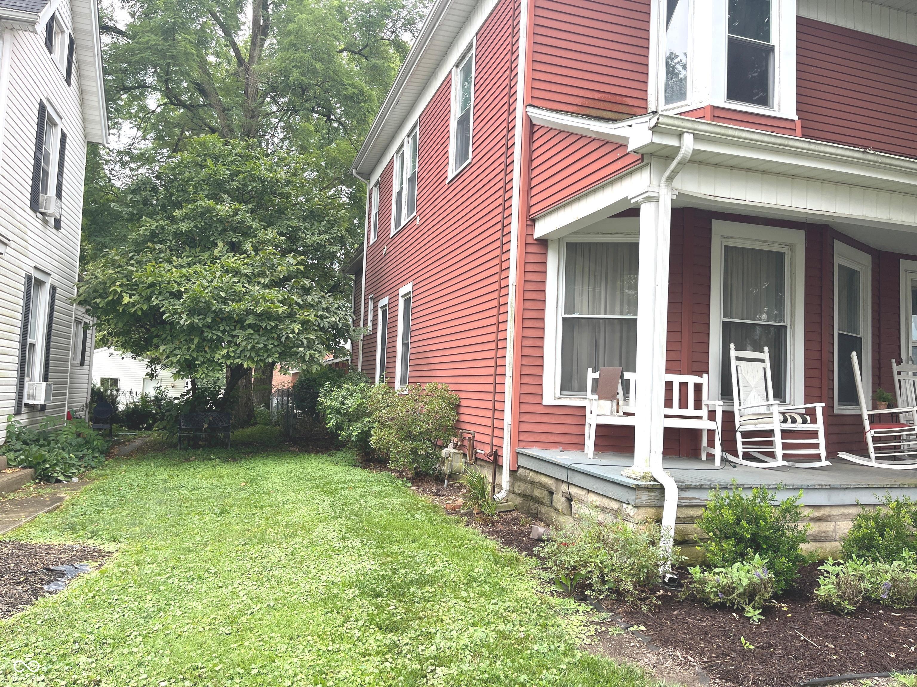 231 E 6th Street