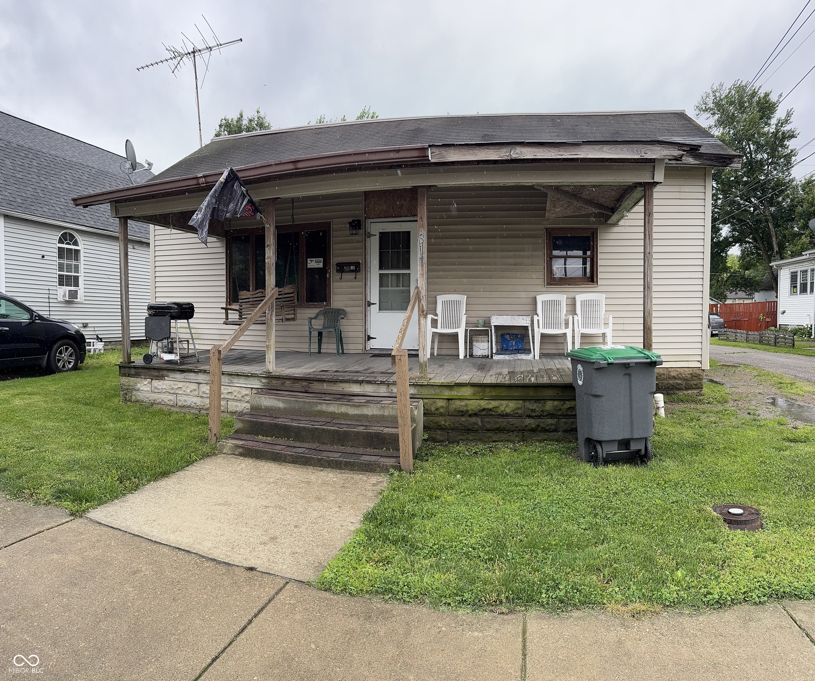 311 W 1st Street