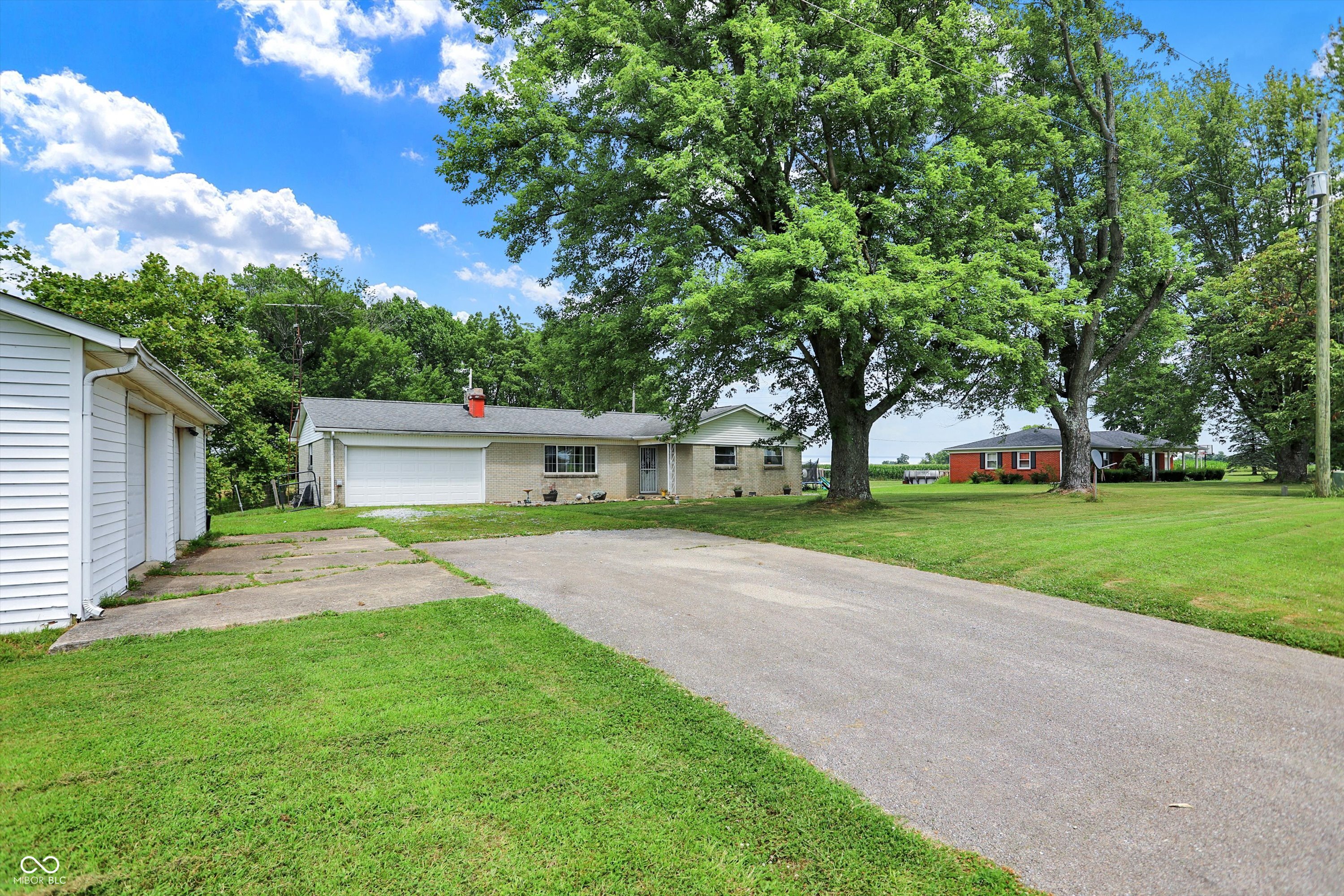 4126 E US HWY 52