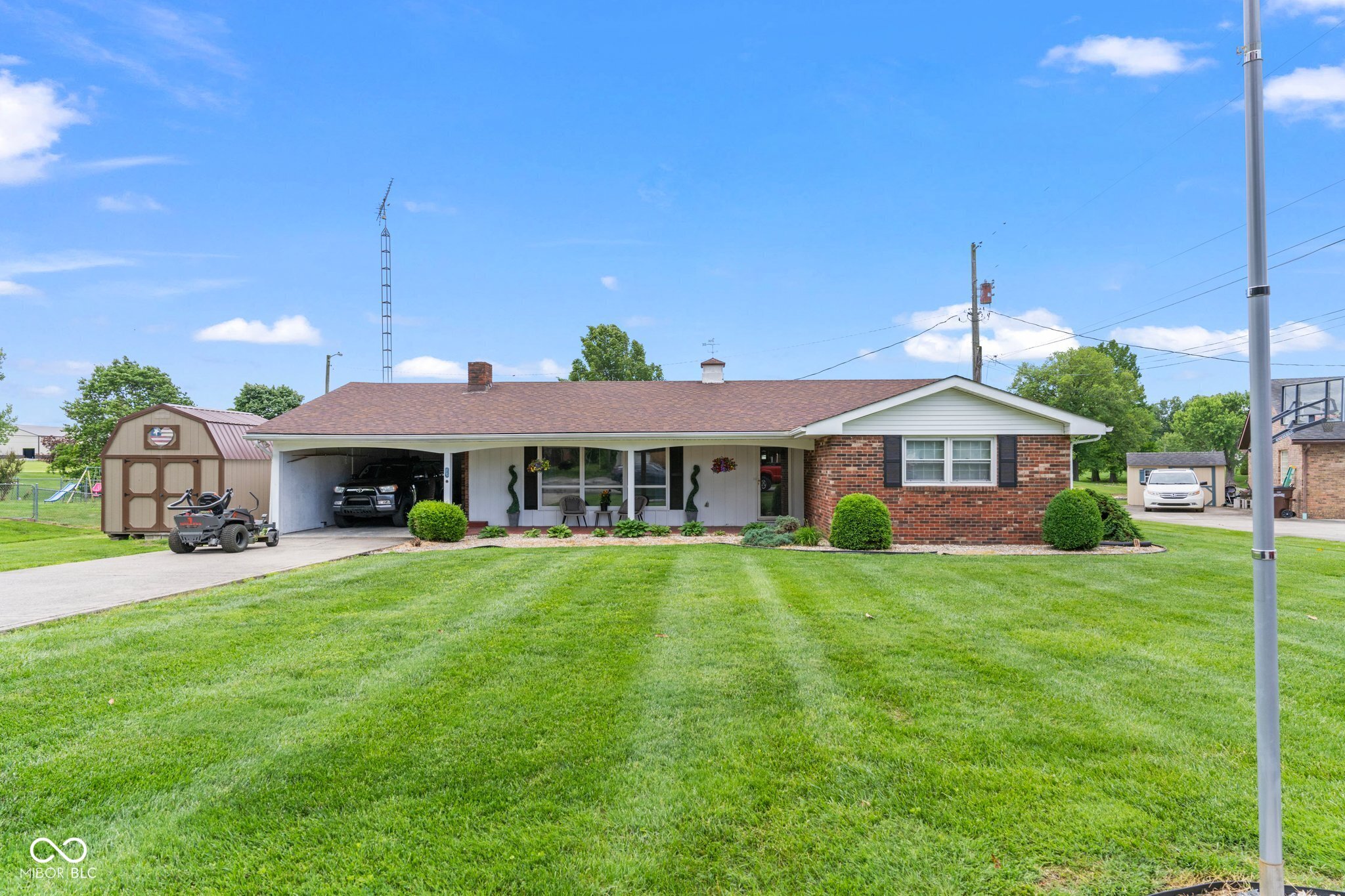 2137 W Bobwhite Drive