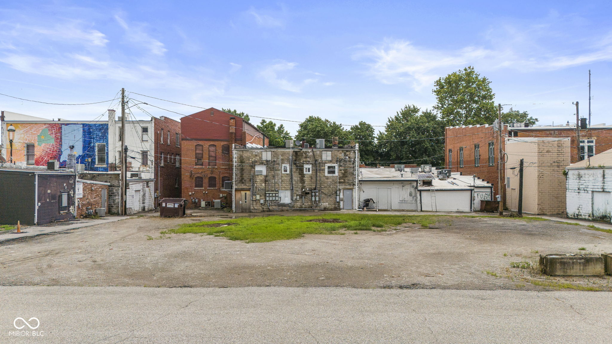 43 S Railroad Street