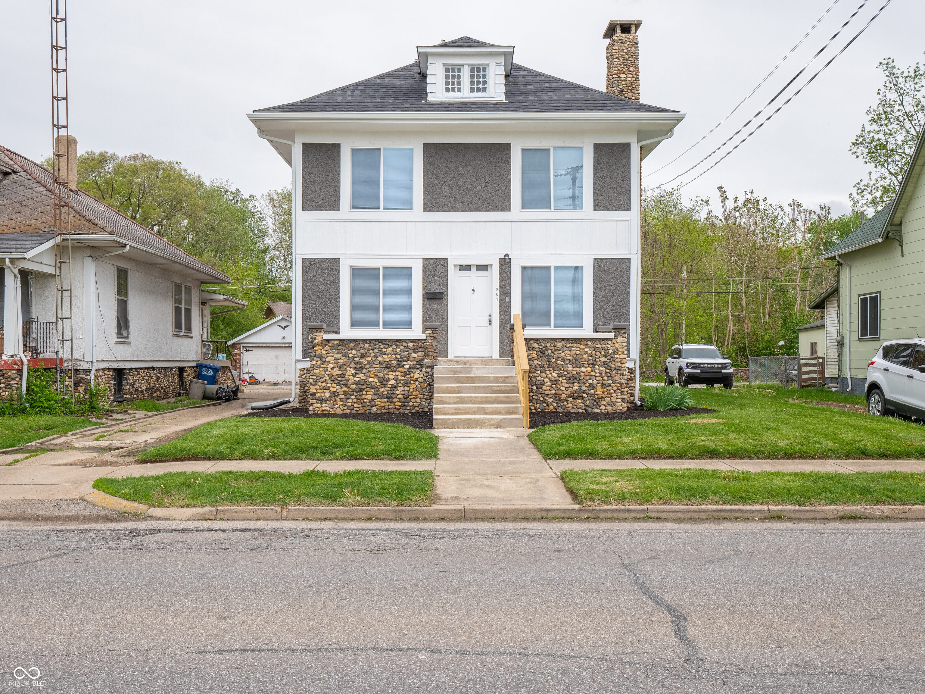 204 N Vine Street