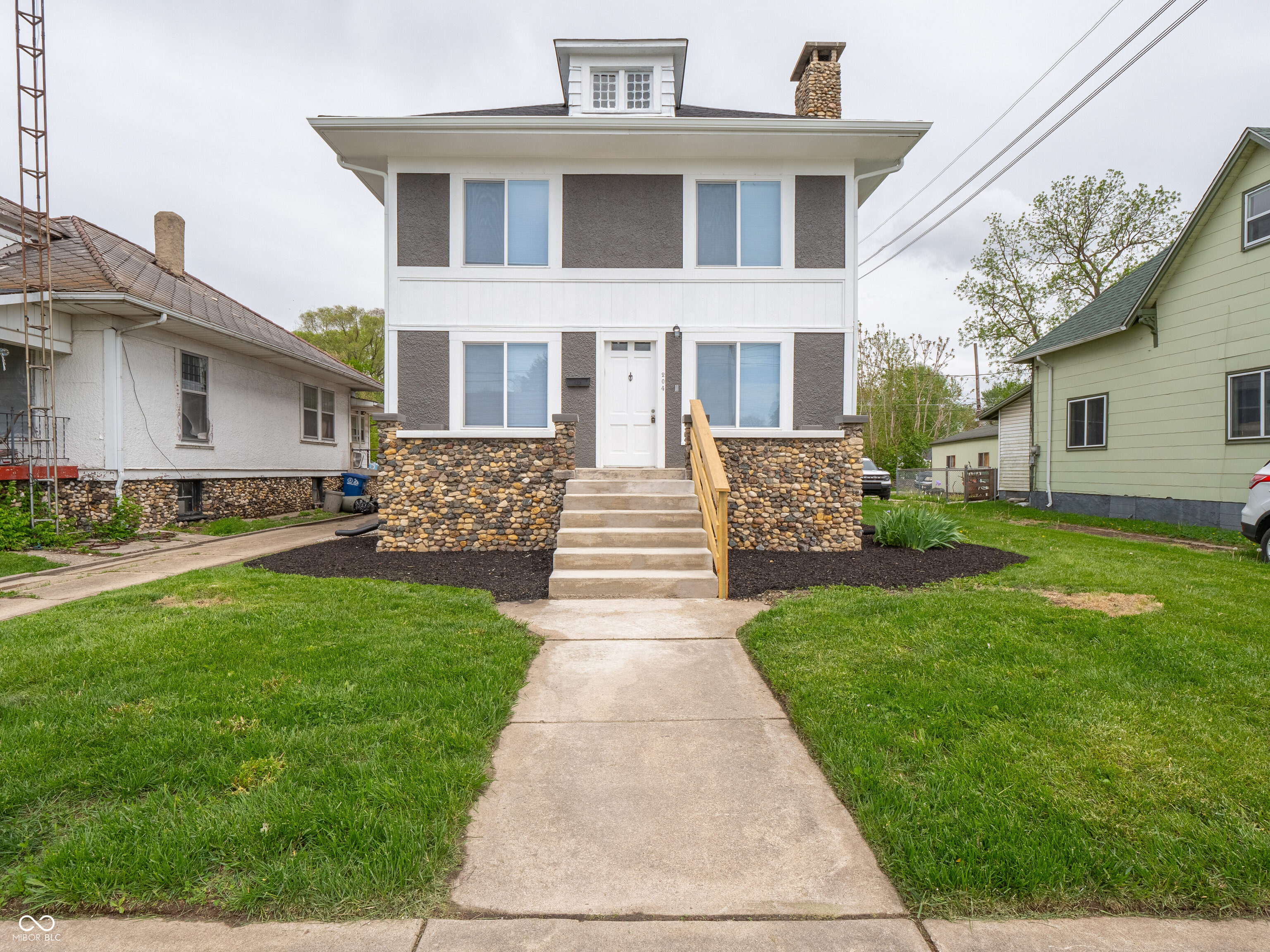 204 N Vine Street