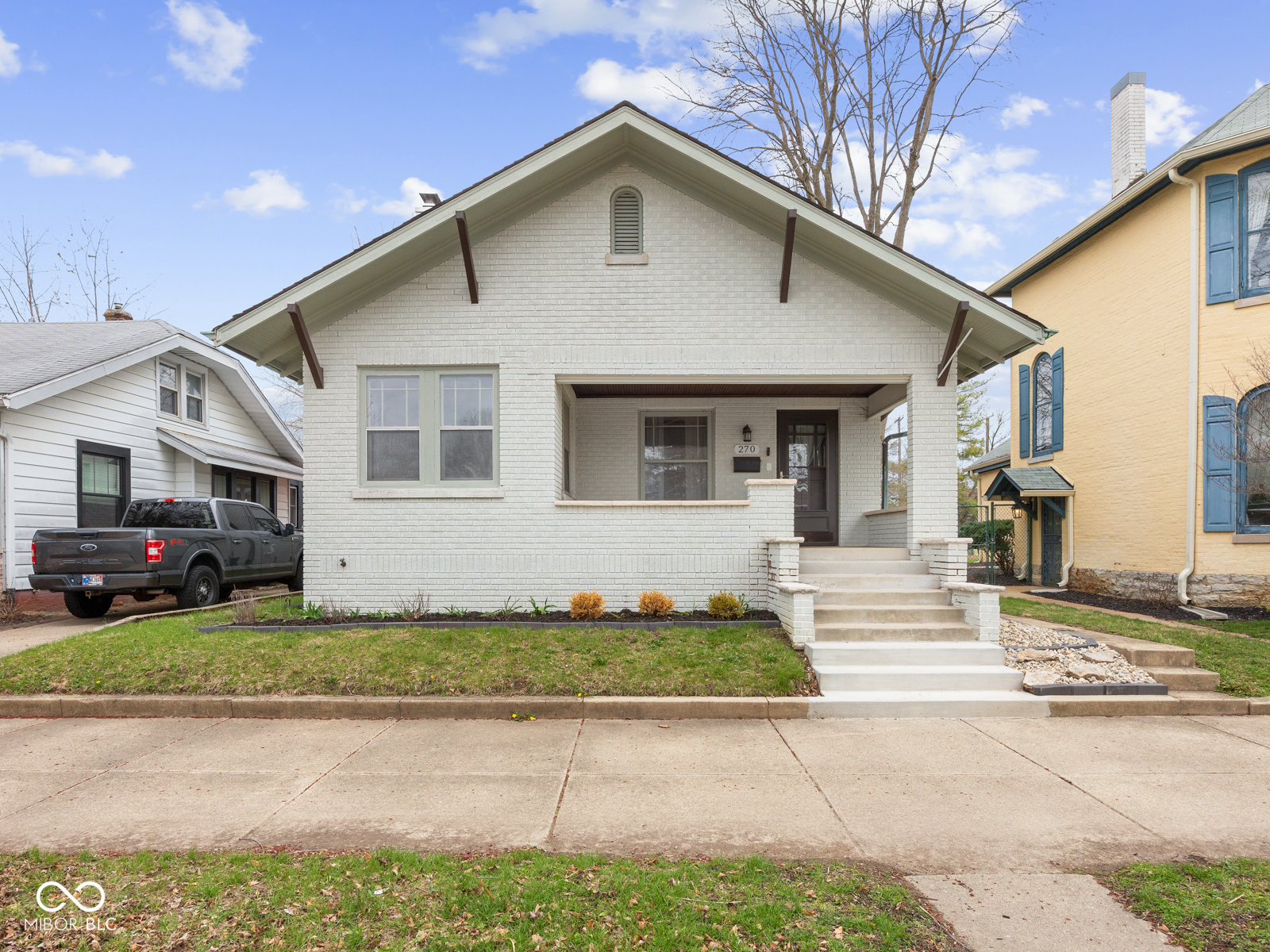 270 W Broadway Street
