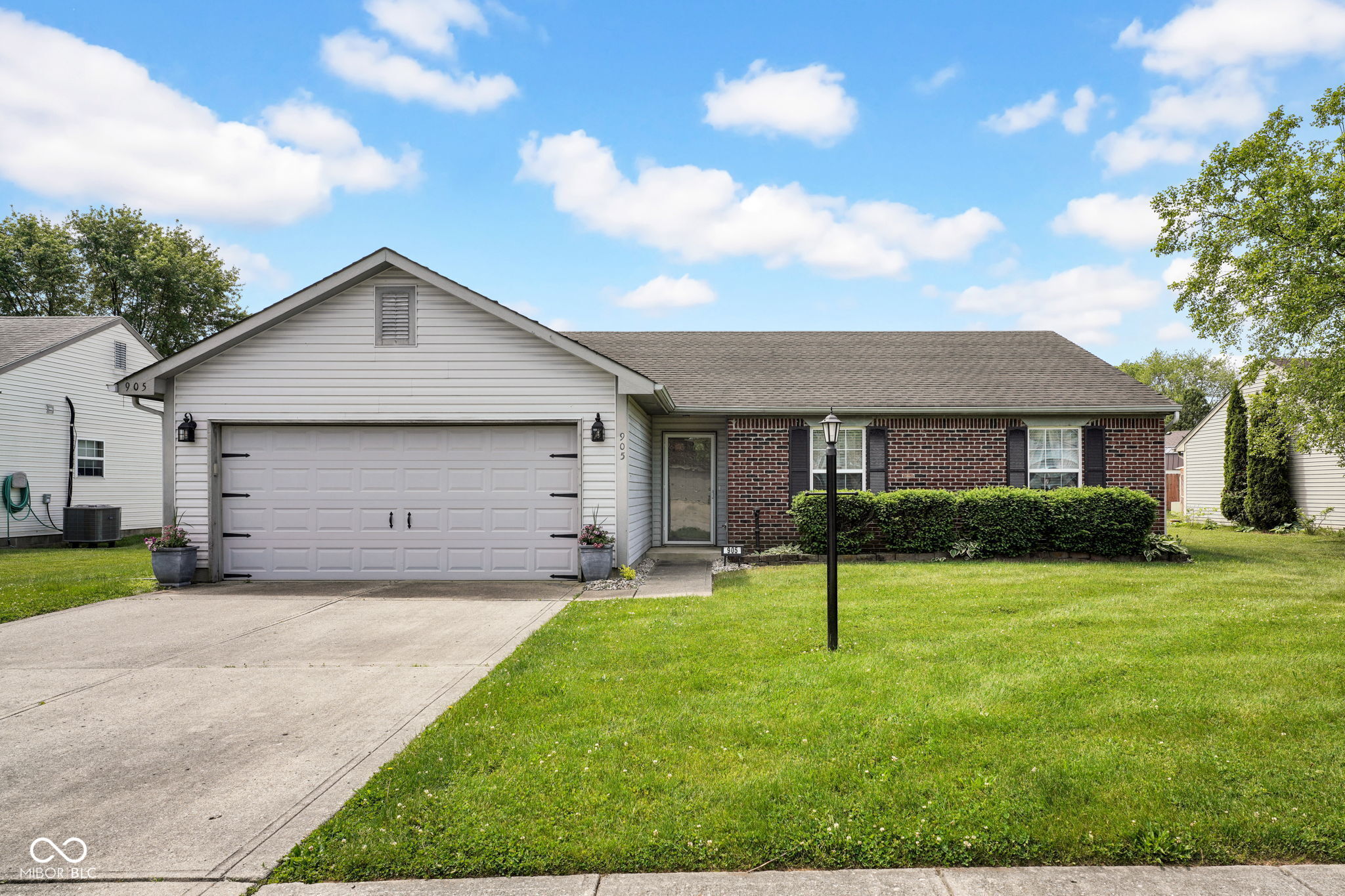 905 Congressional Way