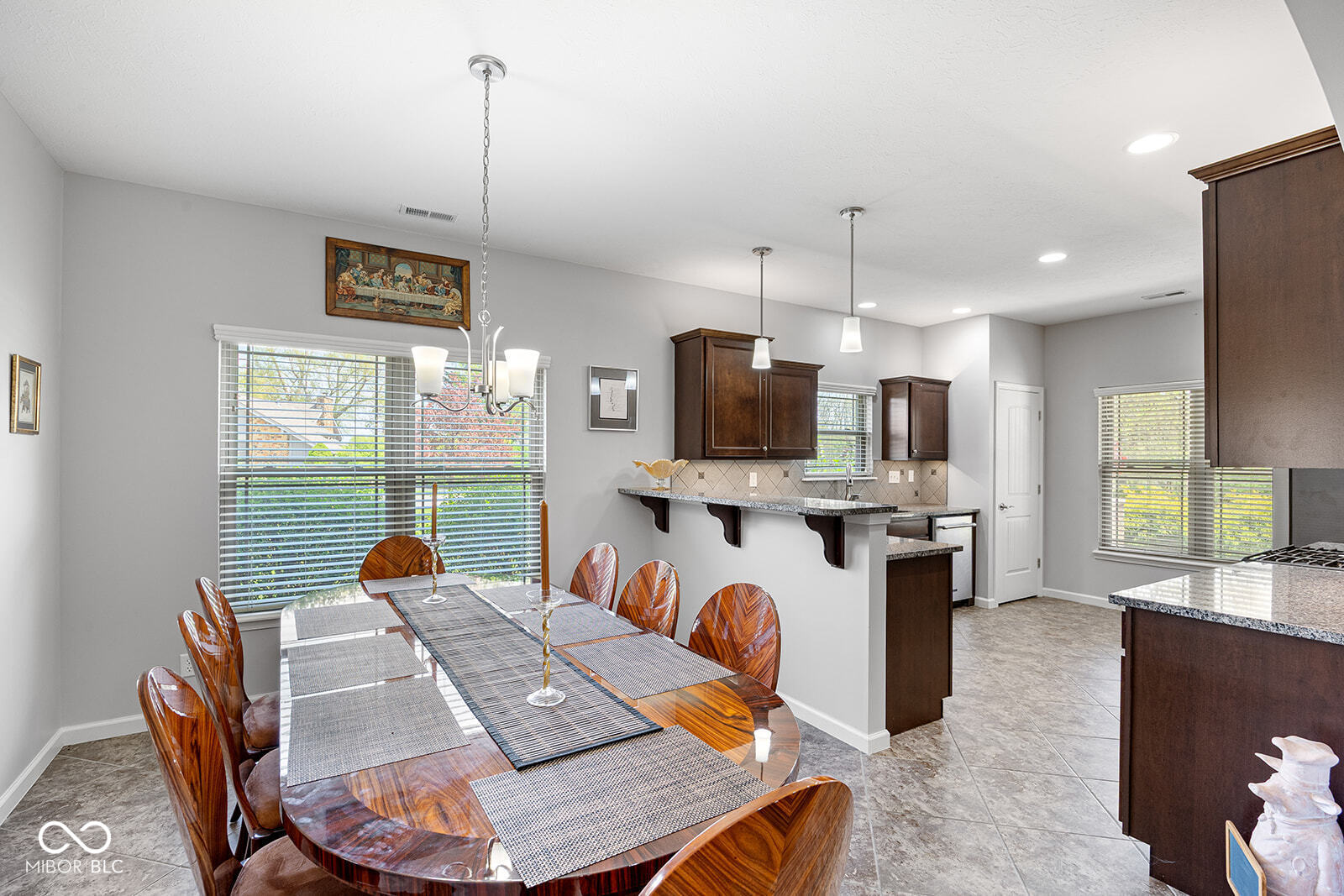 5136 Centerview Drive