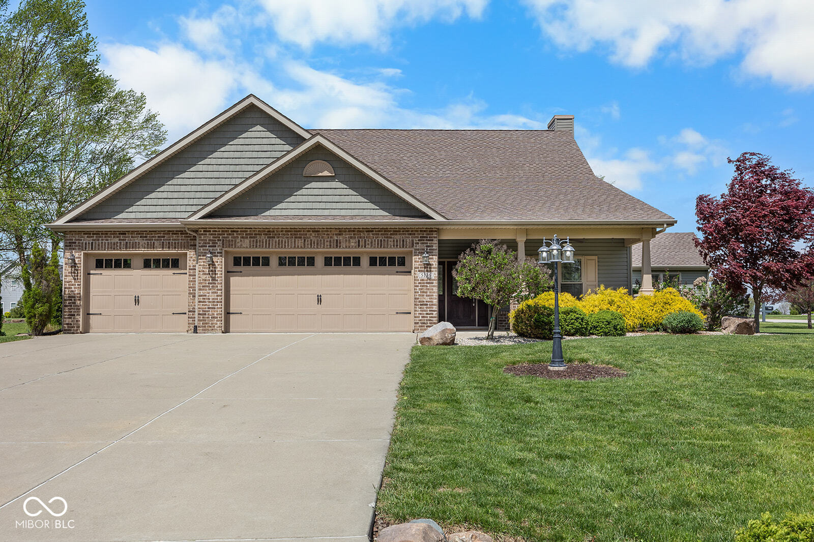 5136 Centerview Drive