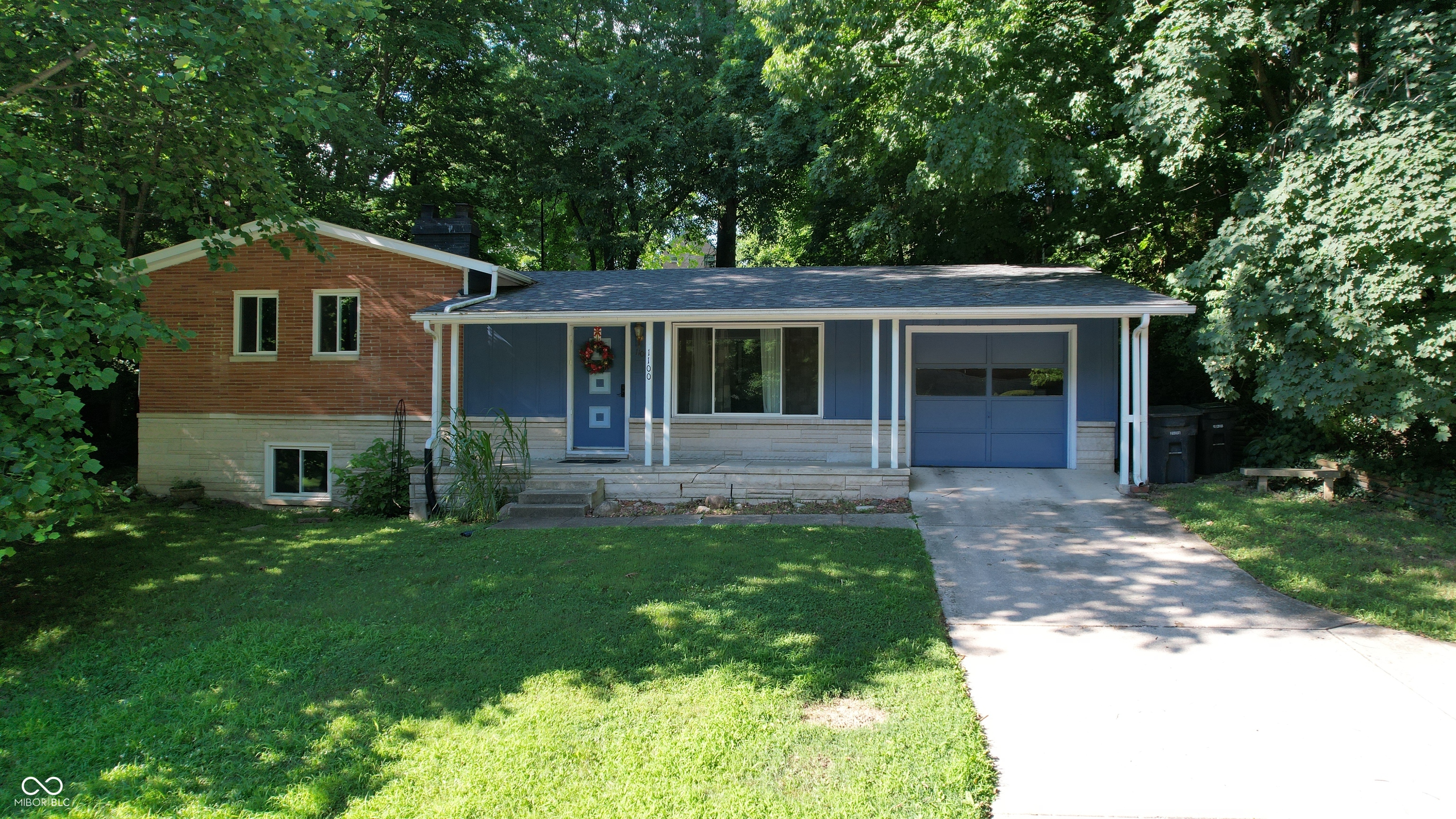 1100 Digby Drive