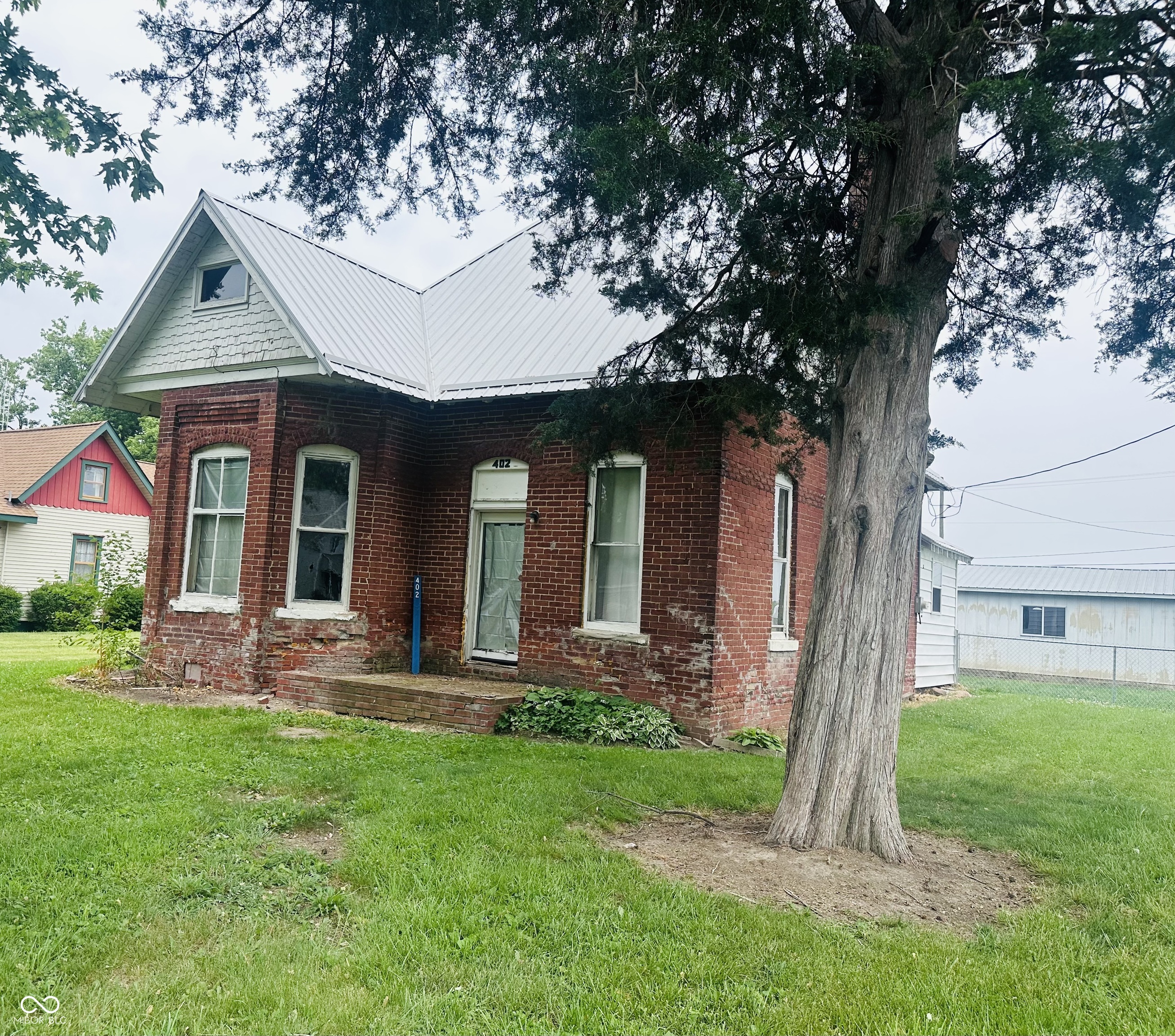 402 N Willow Street