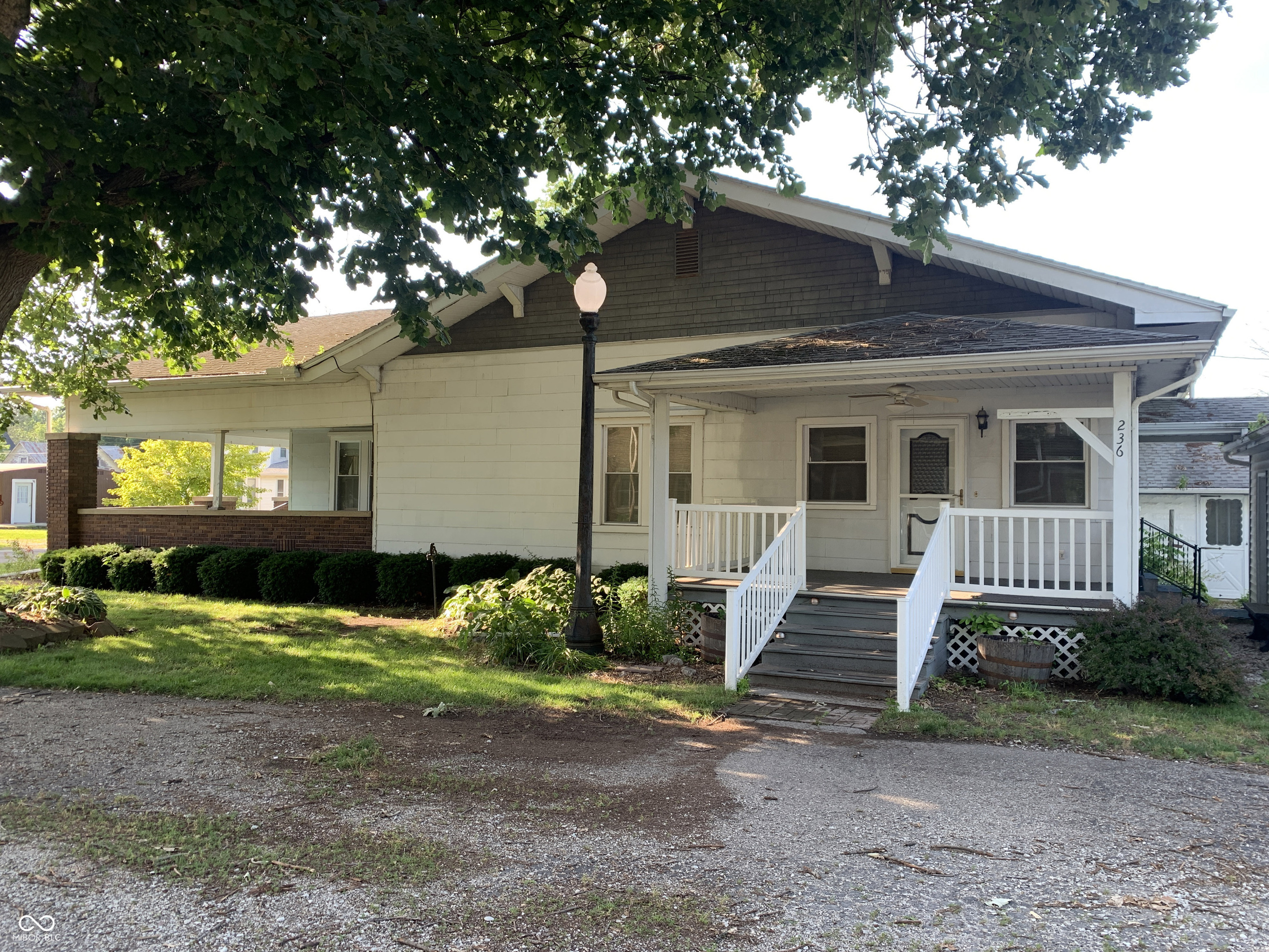 236 N Maple Street