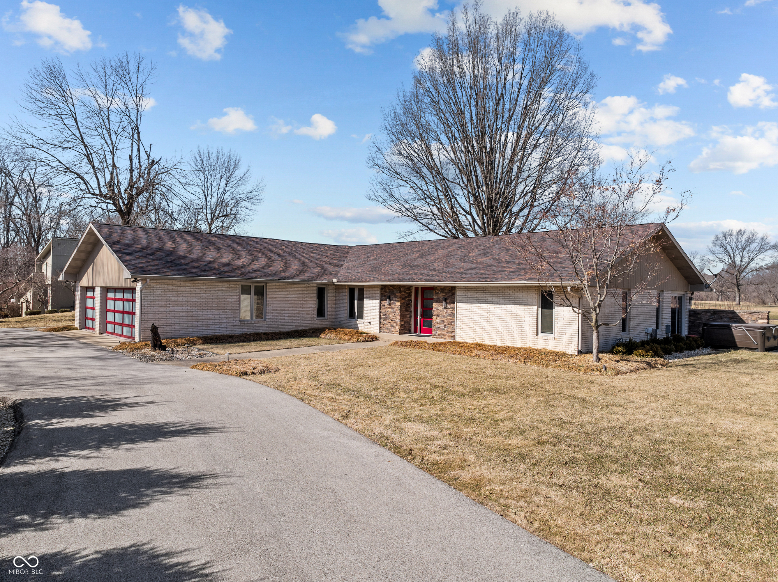 14 E Fairway Drive
