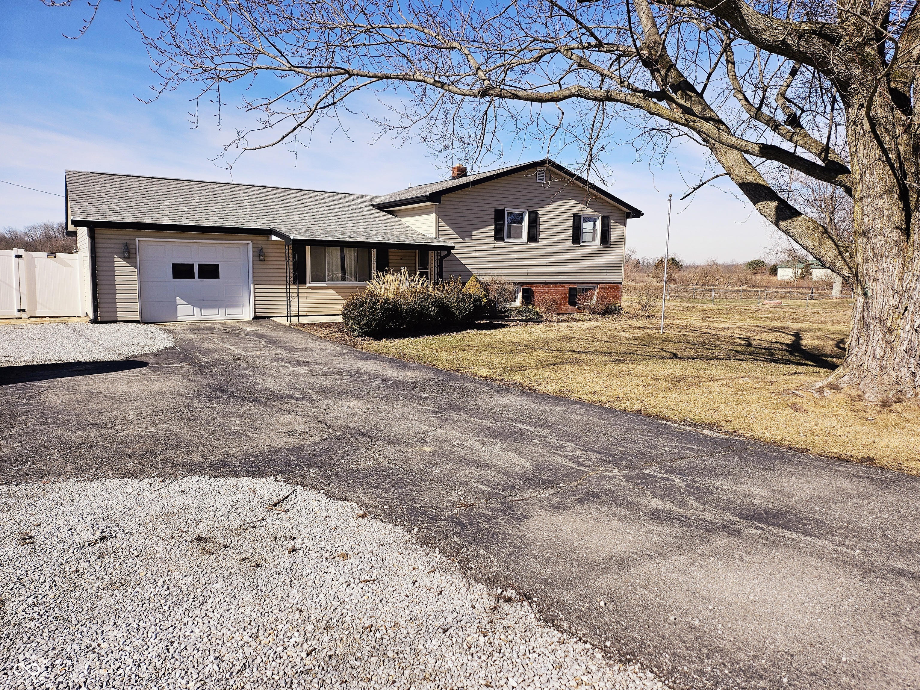3162 S Centerville Road