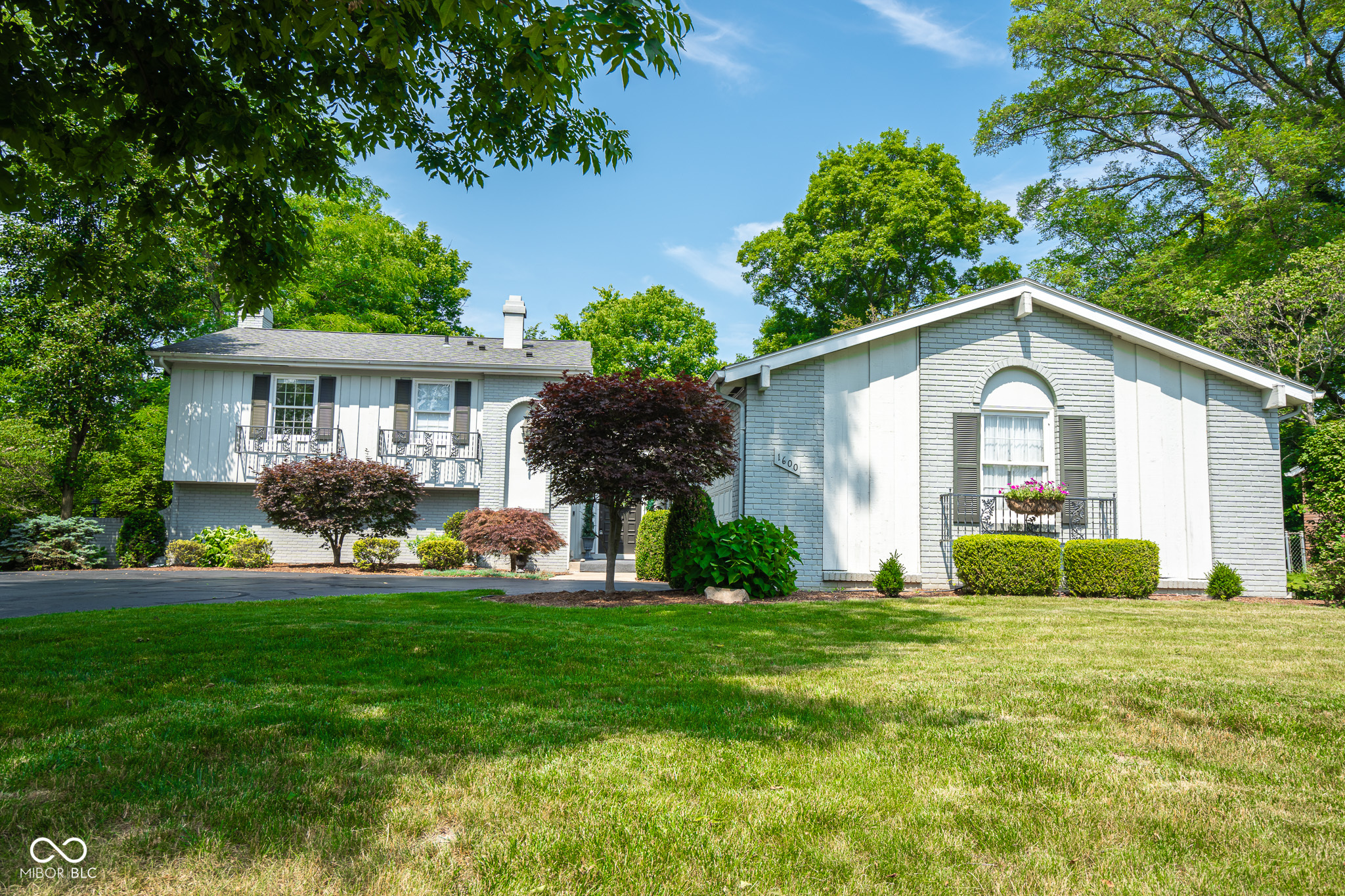 1600 Idlewild Drive