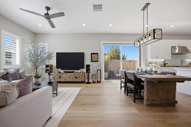22416 Holly Court, Santa Clarita, California 91390 — photo 5 of 16