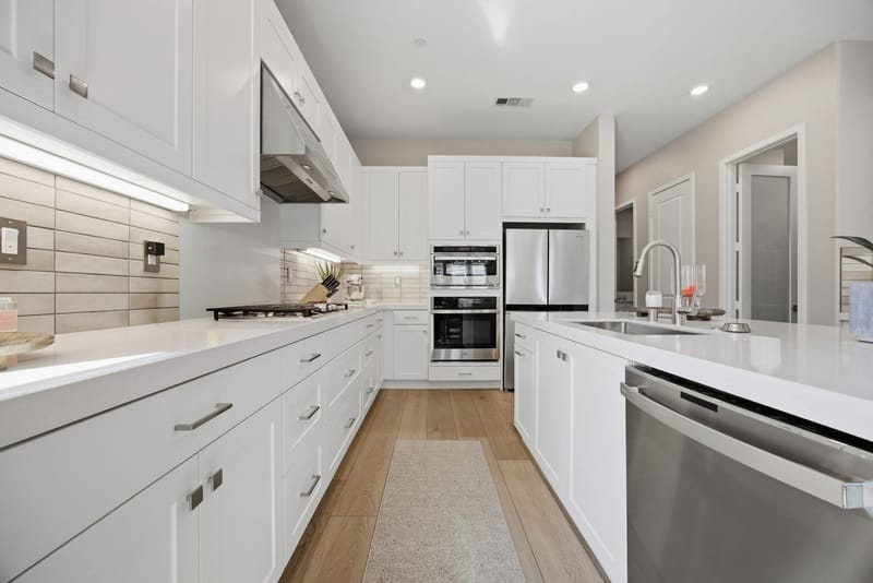 22416 Holly Court, Santa Clarita, California 91390 — photo 10 of 16
