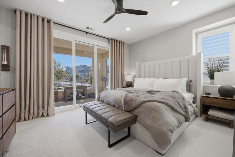 22416 Holly Court, Santa Clarita, California 91390 — photo 12 of 16