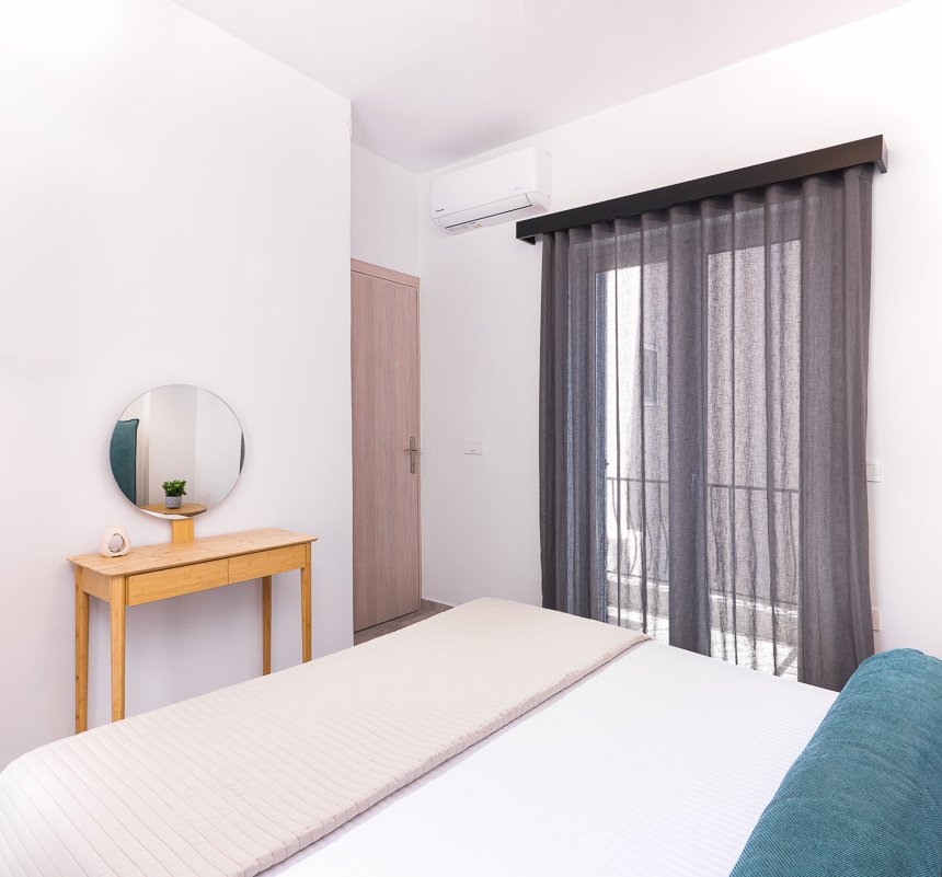 Το υπνοδωμάτιο του Premium Room του Lithies Zante Living