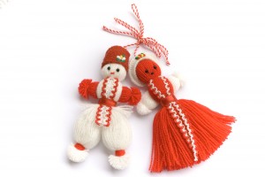 Red and white Bulgarian woolen thread dolls