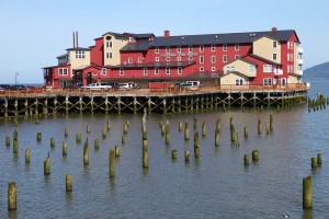 Hotel on Columbia River