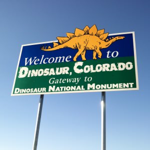 Welcome to Dinosaur sign