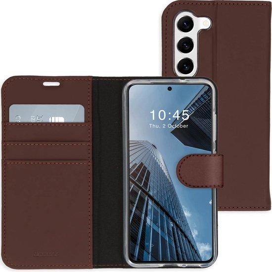 Accezz Wallet Softcase Bookcase Samsung Galaxy S23 hoesje - Bruin