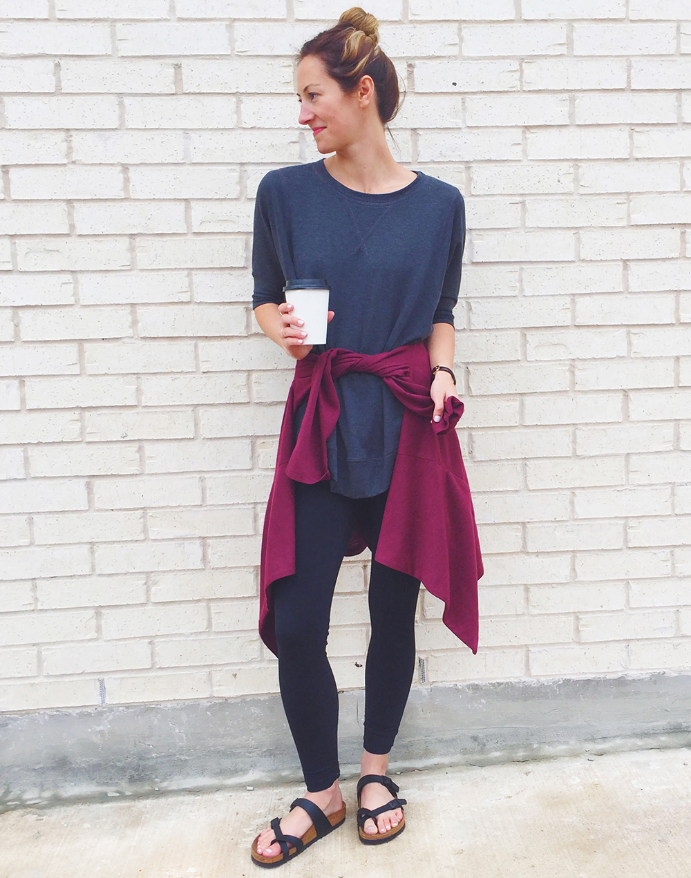 Grey Leggings Outfit Ideas - Cappuccino and Fashion