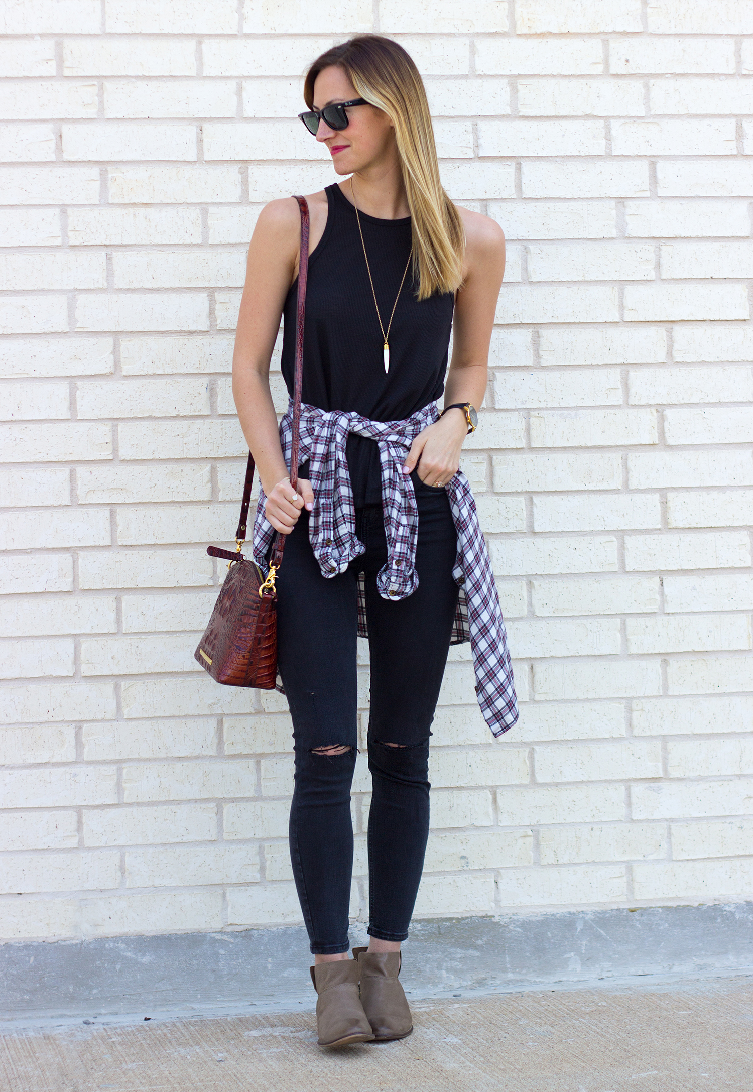 livvyland-blog-olivia-watson-austin-texas-fashion-blogger-free-people-razor-back-tank-top-black-on-black-boho-festival-outfit-sxsw-brahmin-duxbury-plaid-flannel-around-waist-seychelles-snare-10