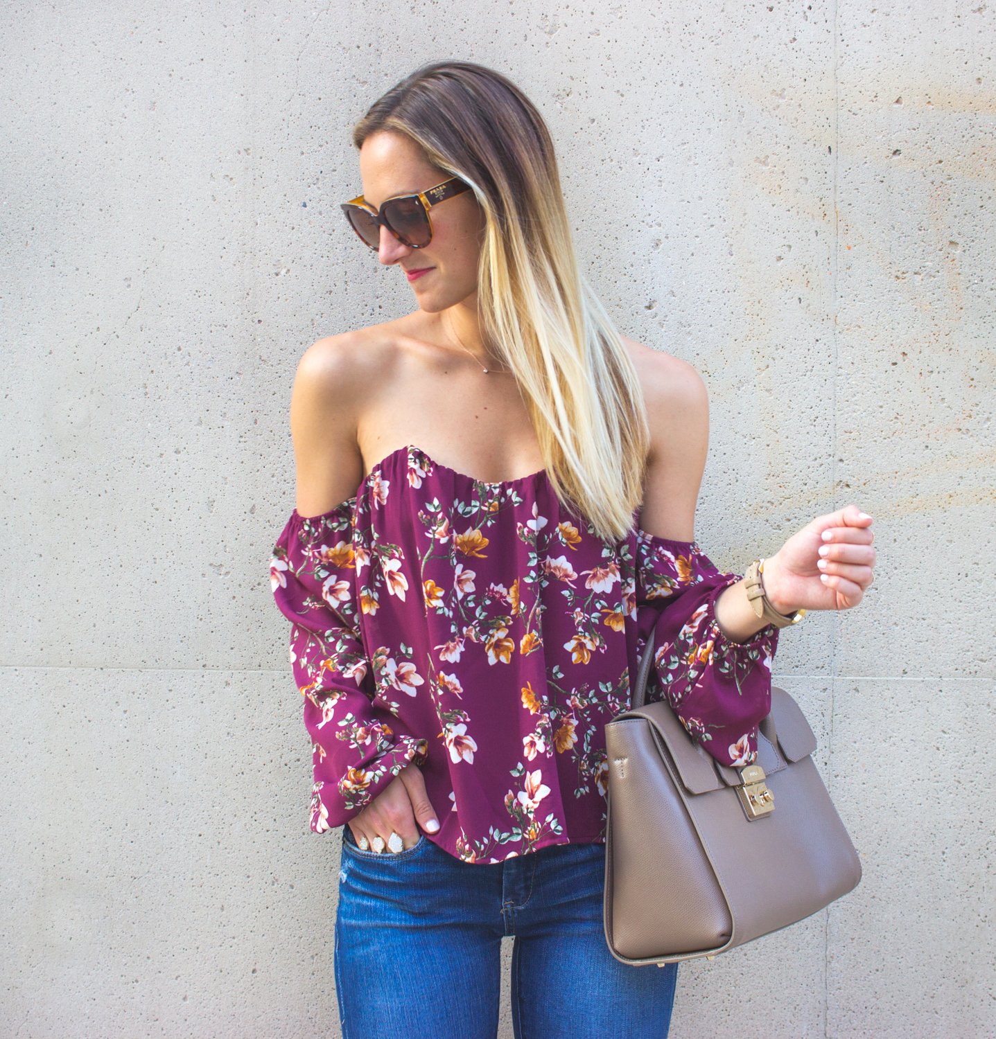 livvyland-blog-olivia-watson-austin-texas-fashion-blogger-off-shoulder-boustier-top-4si3nna-floral-blank-nyc-nordstrom-skinny-jeans-11