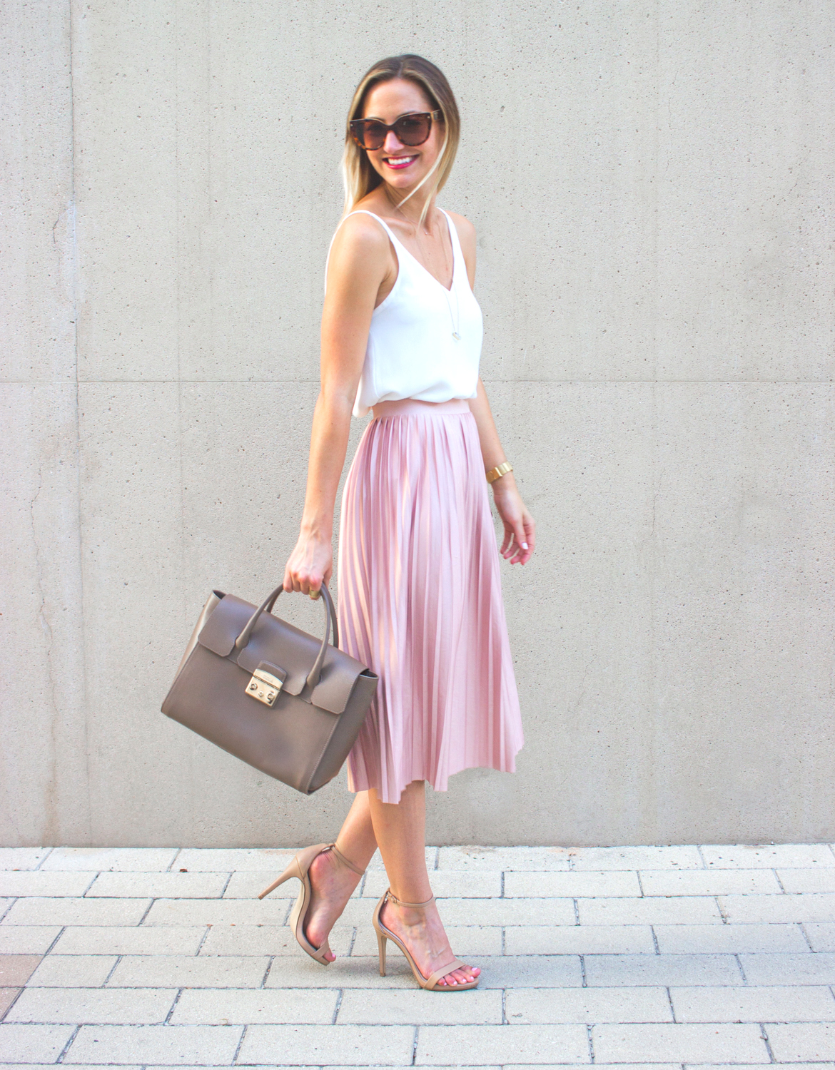 livvyland-blog-olivia-watson-topshop-blush-pink-pleated-high-waist-skirt-white-top-girly-feminine-outfit-2