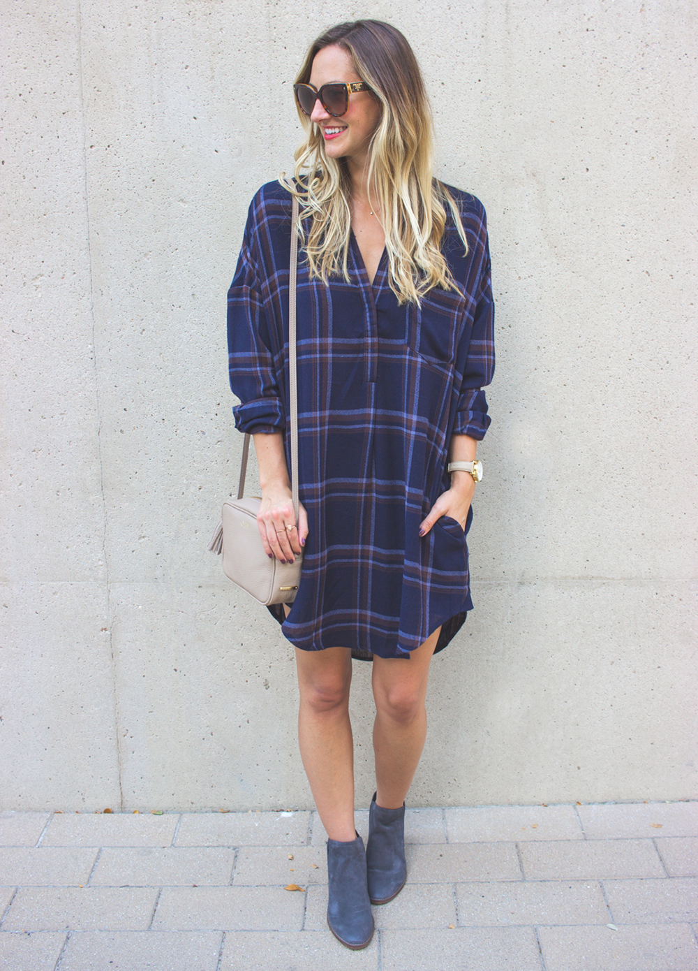 livvyland-blog-olivia-watson-plaid-flannel-shirt-shift-dress-dolce-vita-tesse-blue-suede-ankle-booties-navy-4