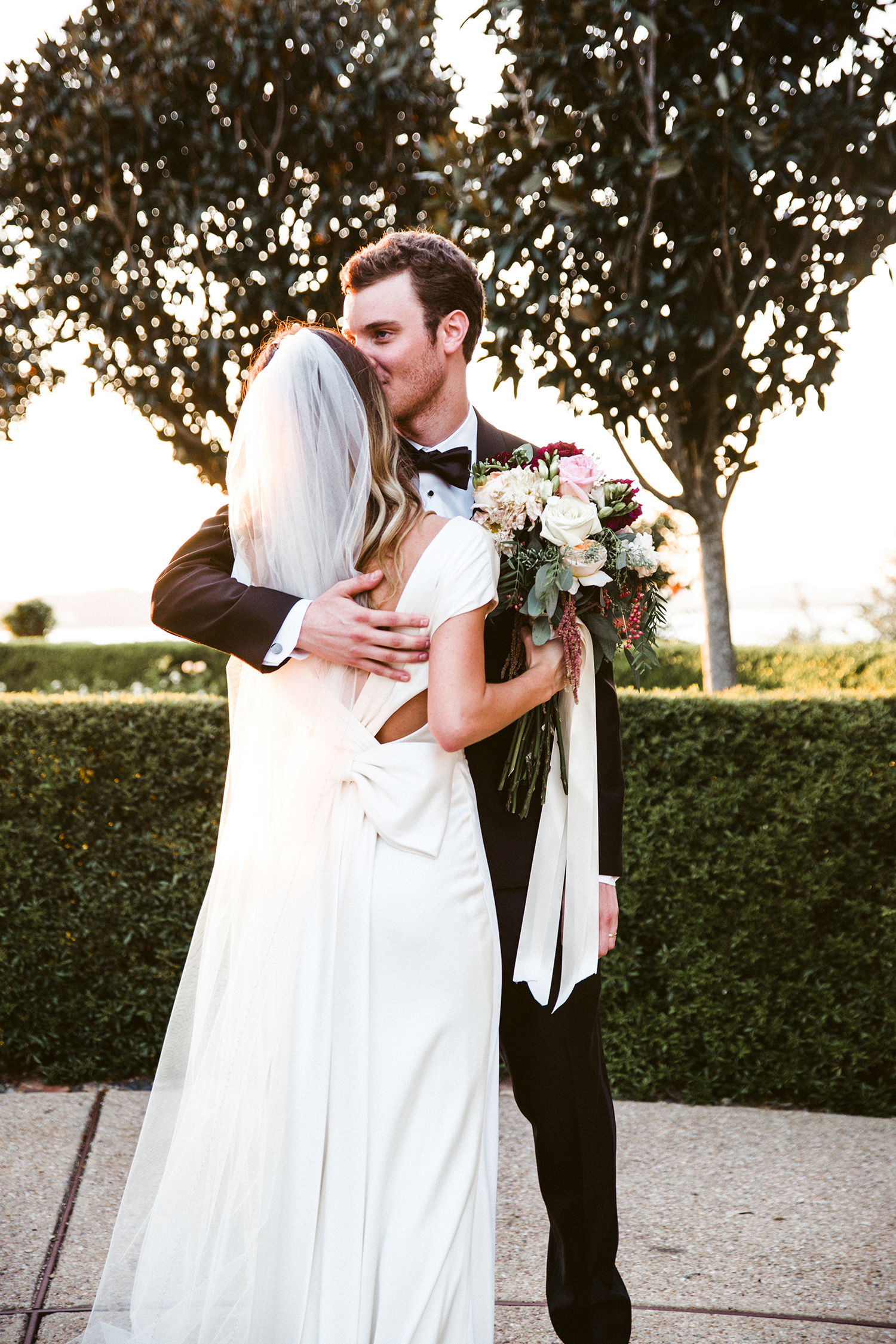 livvyland-blog-olivia-watson-wedding-villa-del-lago-austin-texas-fall-blush-burgundy-classic-romantic-wife-groom-love