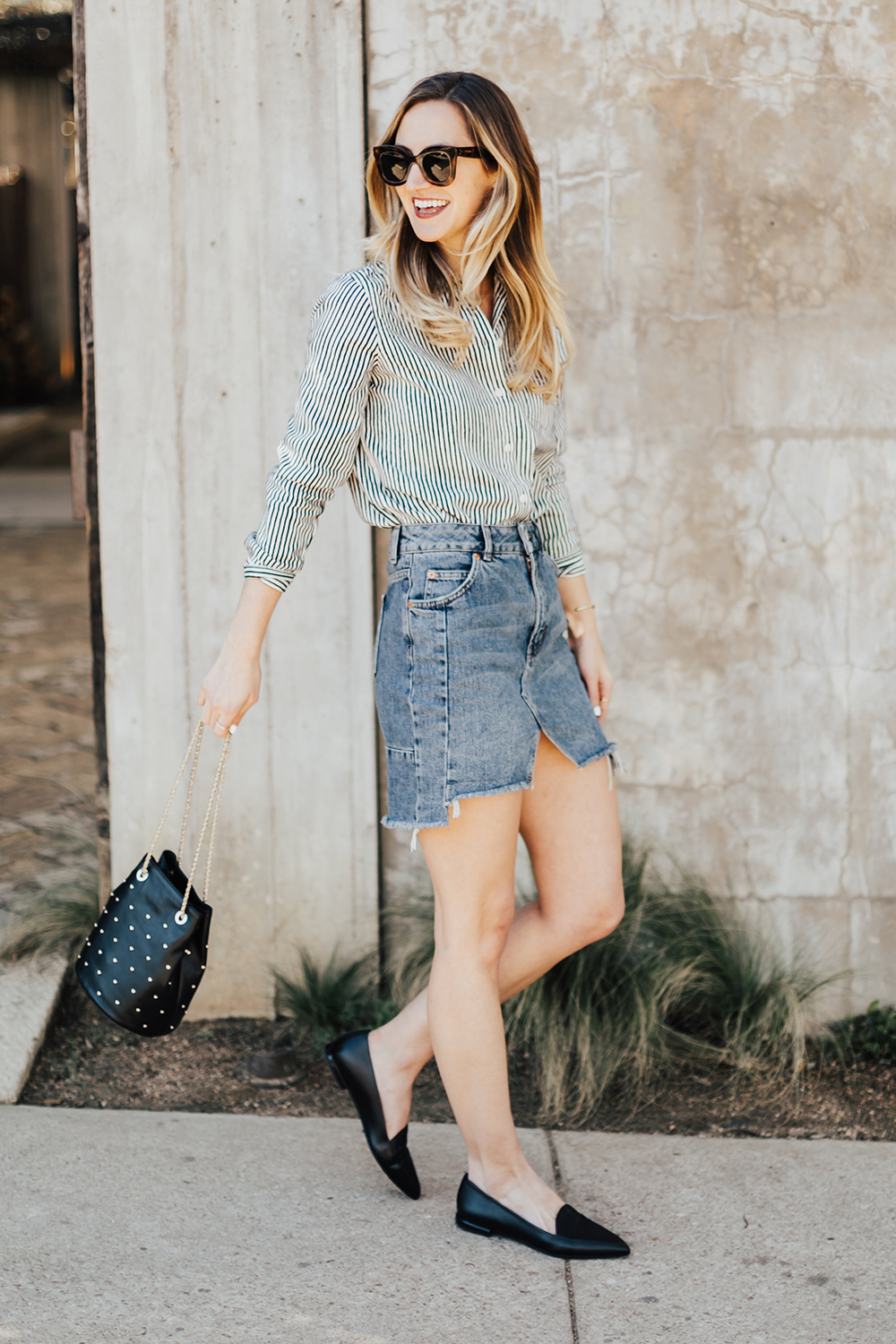 suede black skirt uterqüe ankle boots denim jacket louis vuitton bag street  style outfit 20199 – BeSugarandSpice – Fashion Blog