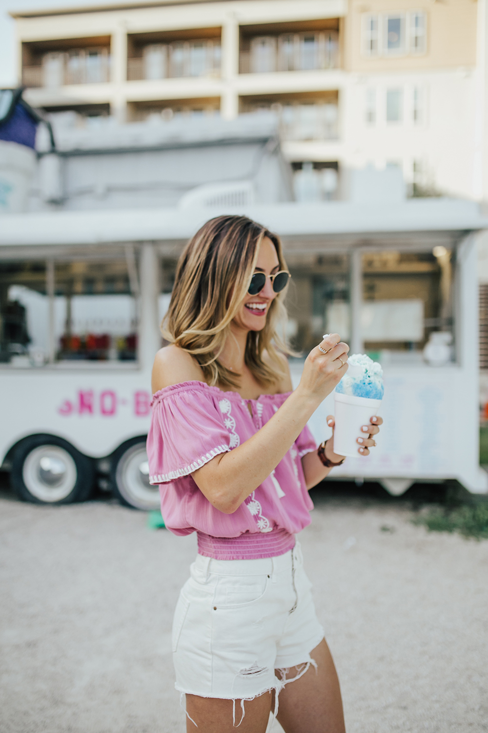 livvyland-blog-olivia-watson-austin-texas-fashion-blogger-pacsun-mom-shorts-off-white-vans-sneakers-sno-beach-snow-cone-3