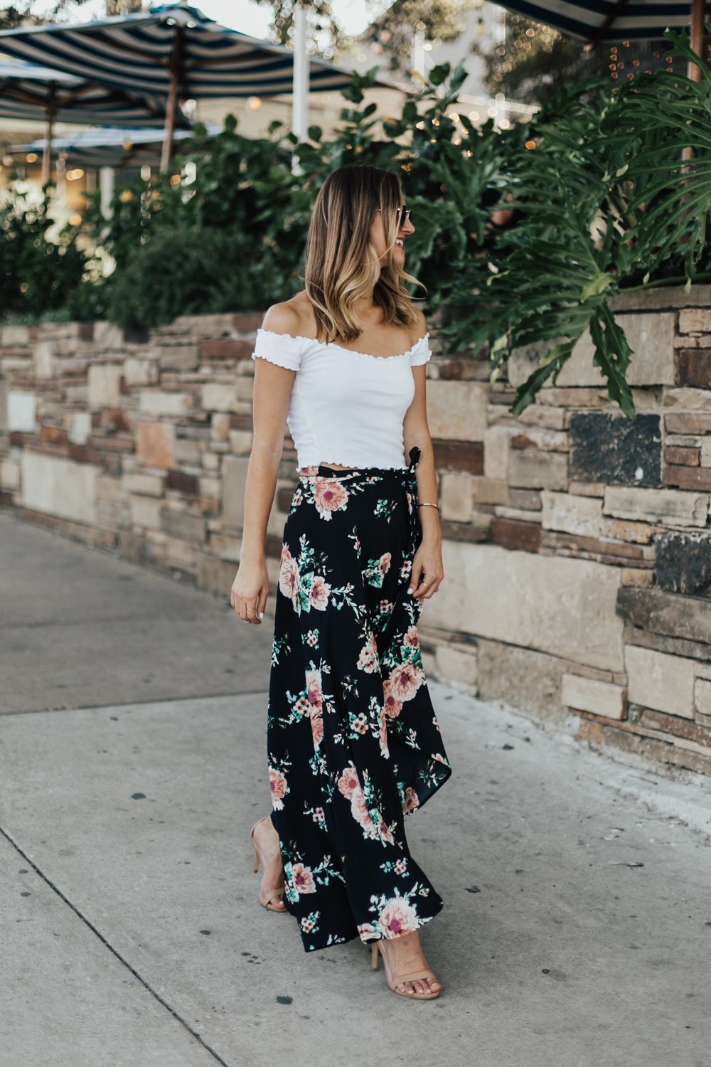 floral maxi skirt outfit