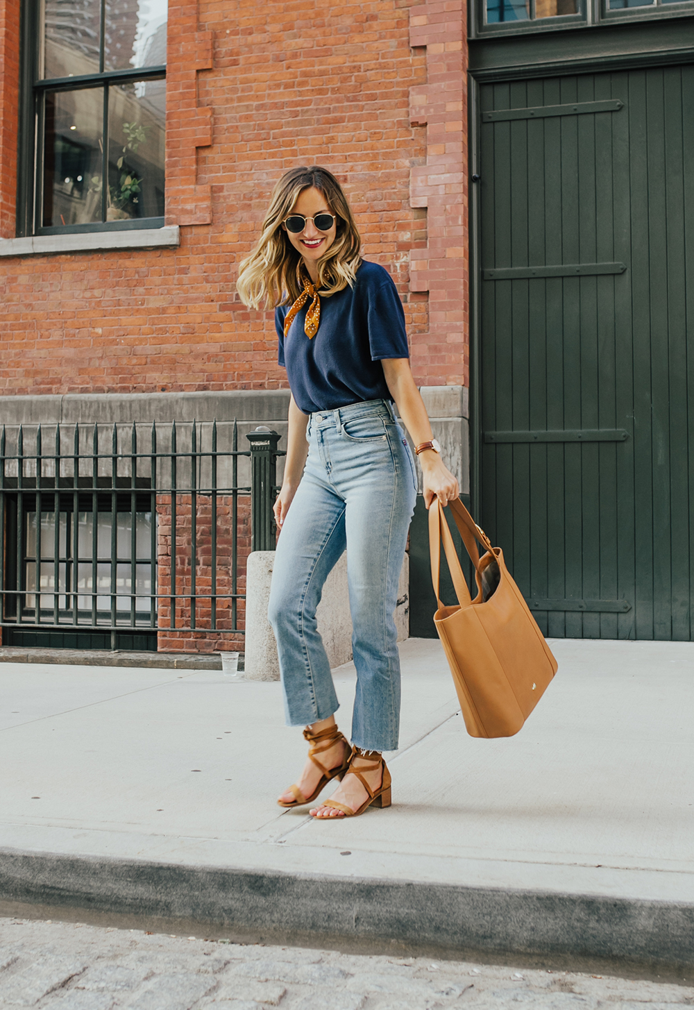 livvyland-blog-olivia-watson-nyc-tribeca-mom-jeans-brahmin-tan-charleston-tote-neckerchief-3