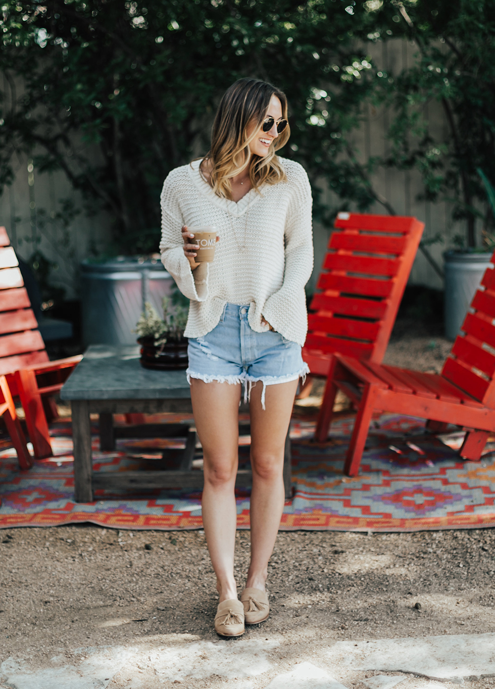 Custom Cutoff Levi's Shorts - LivvyLand | Austin Fashion and Style Blogger