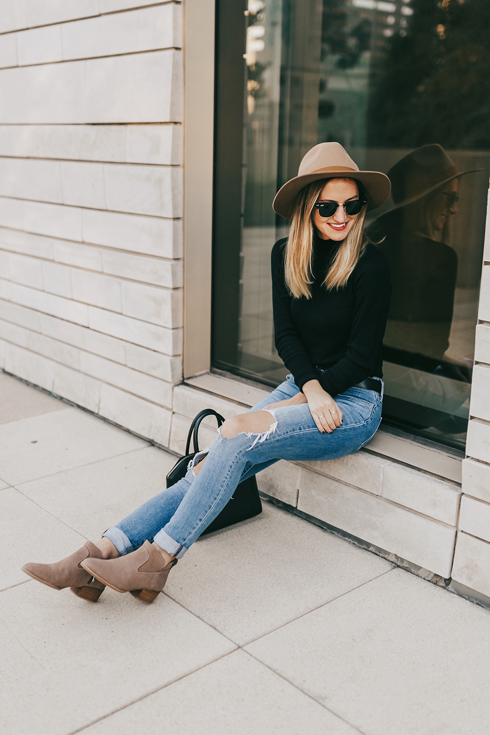 Chic Neutral Fall Outfits - LivvyLand