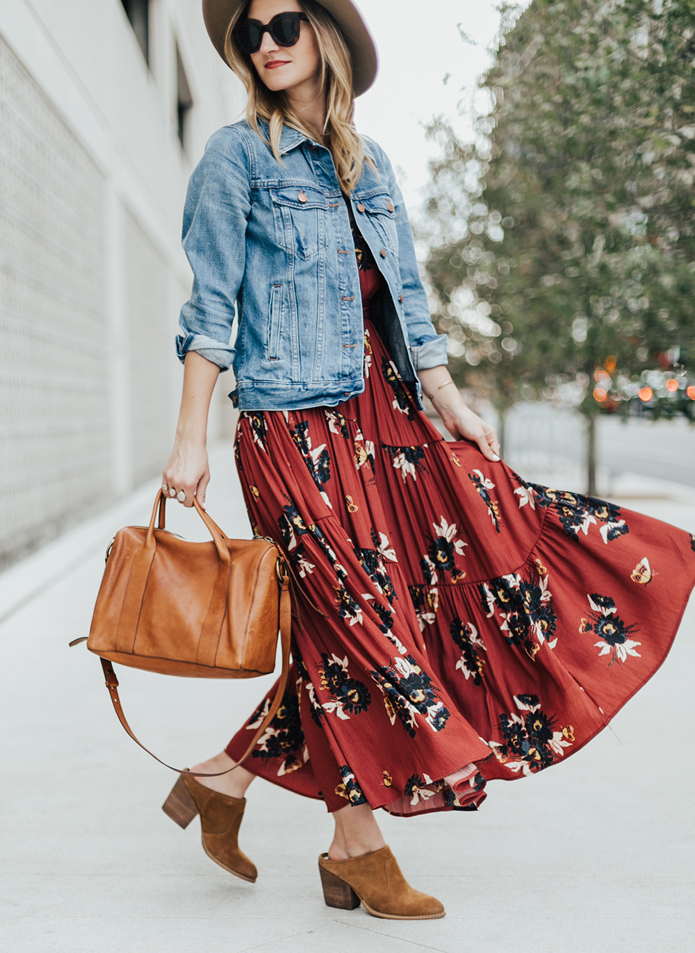 The Perfect Fall Floral Dress (40% Off!) - LivvyLand | Austin Fashion ...