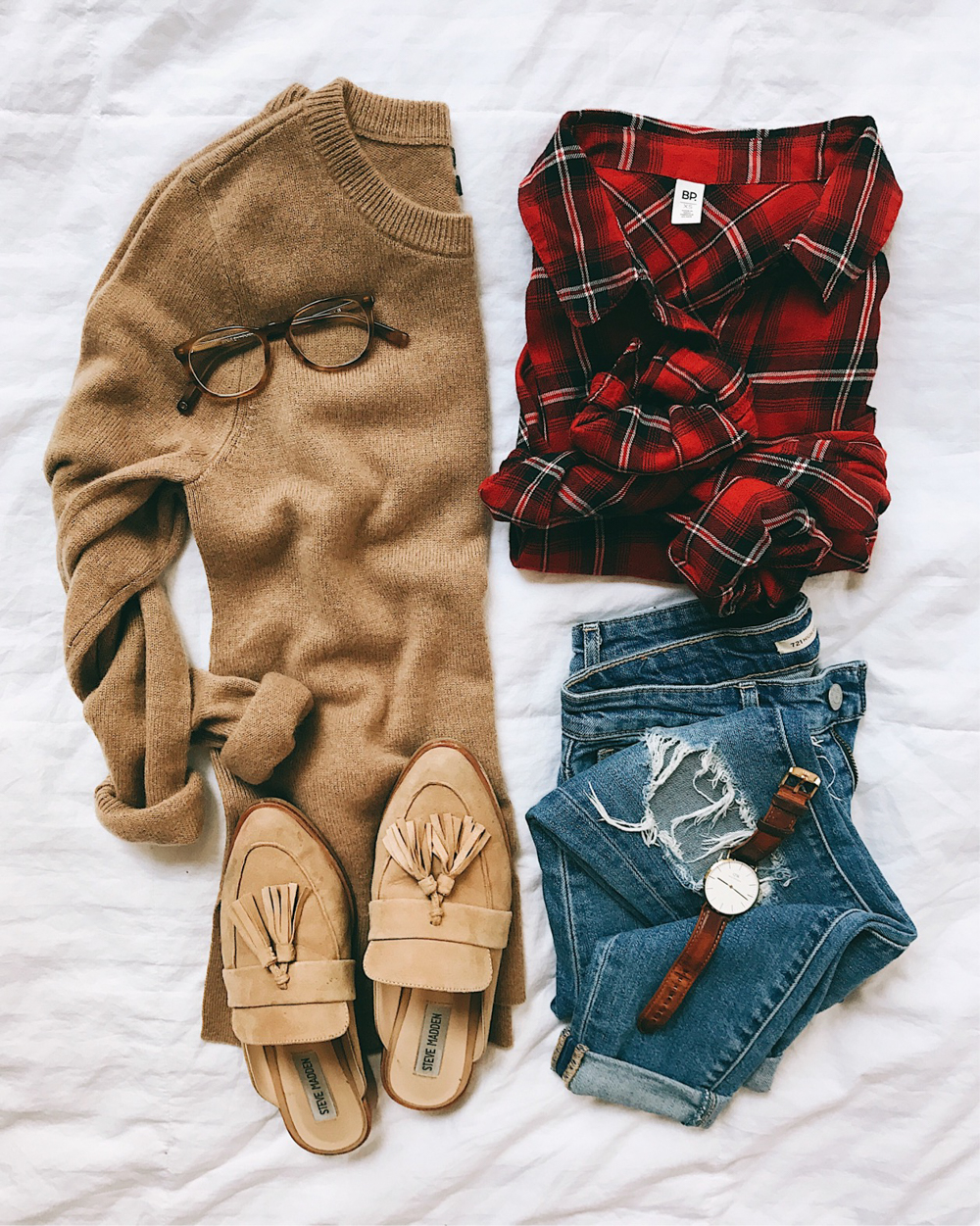 livvyland-blog-olivia-watson-fall-outfit-tan-camel-sweater-layered-plaid-button-up-tassel-loafer-slides