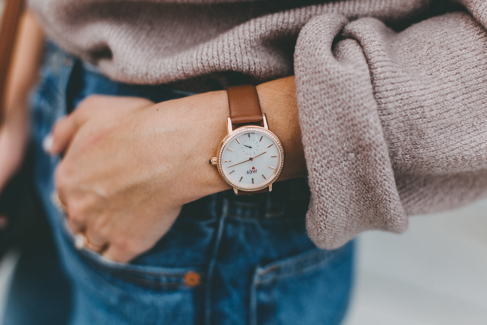 livvyland-blog-olivia-watson-mauve-mock-neck-sweater-levis-501-jeans-urban-outfitters-fortress-of-inca-tan-leather-slides-jacy-watch