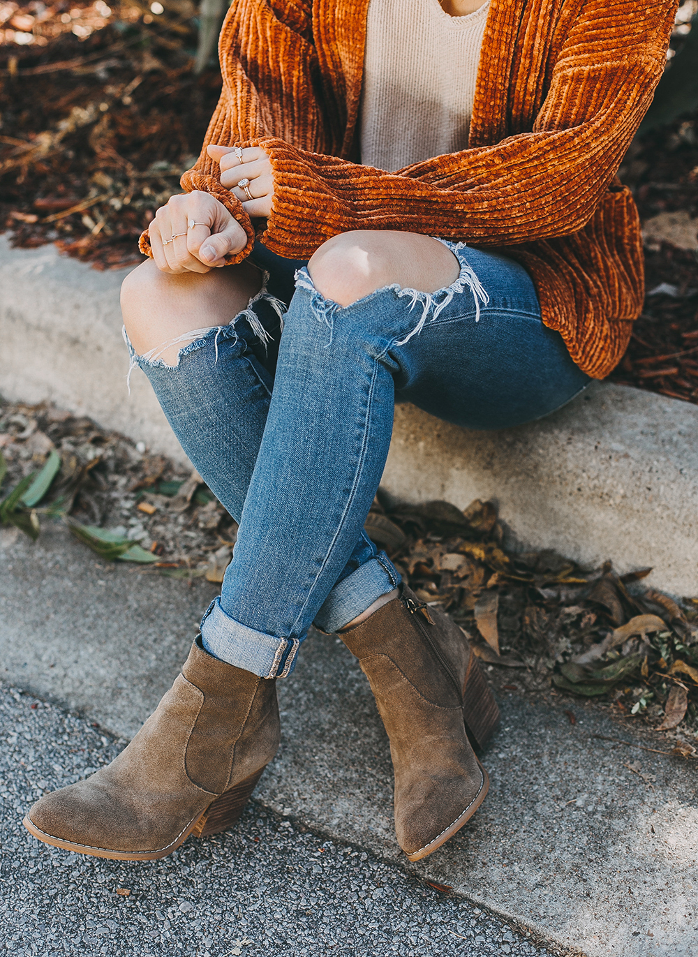 what to wear with burnt orange cardigan