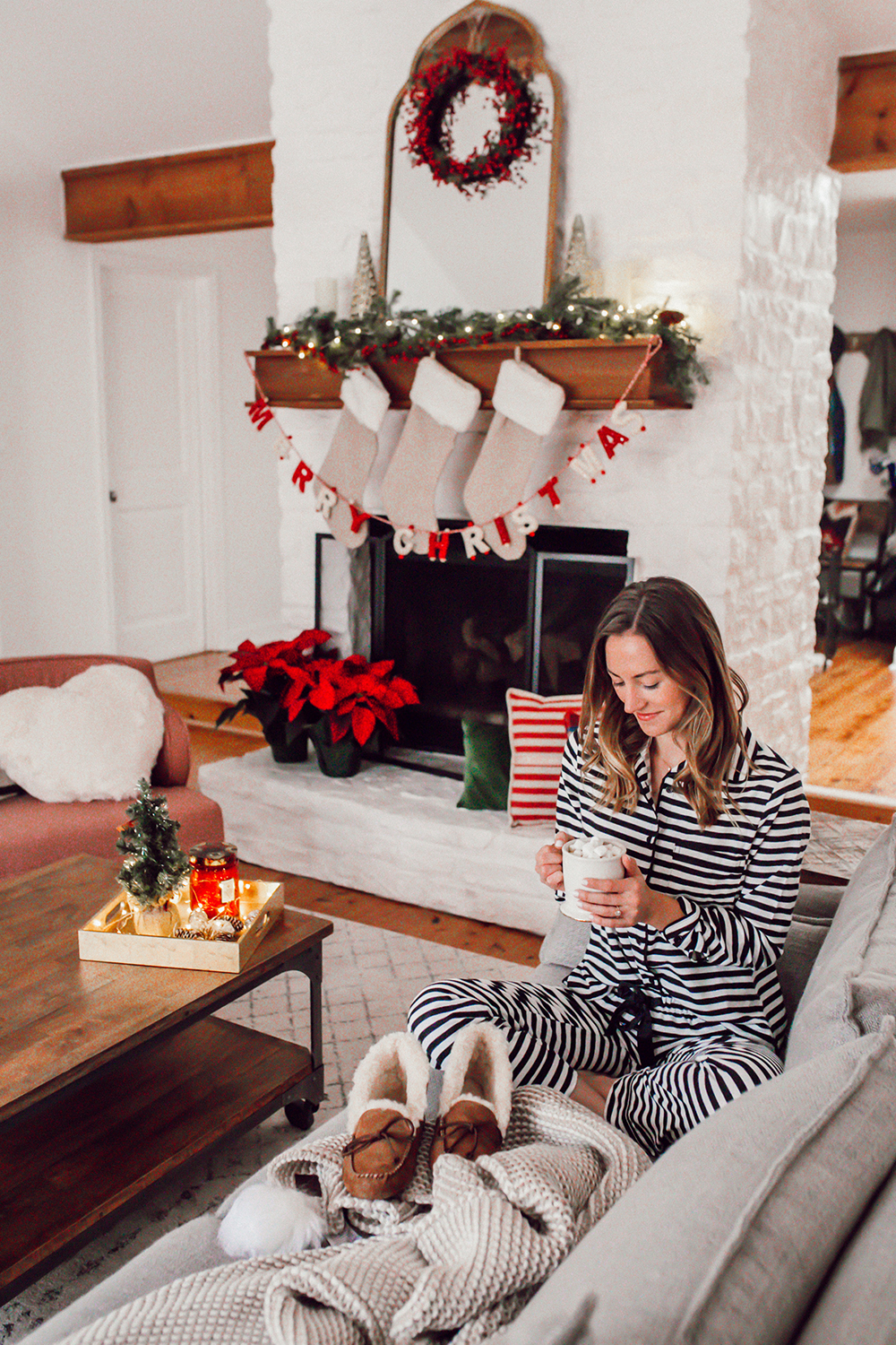 livvyland-blog-olivia-watson-ugg-slippers-cozy-morning-home-kate-spade-striped-pajamas-3